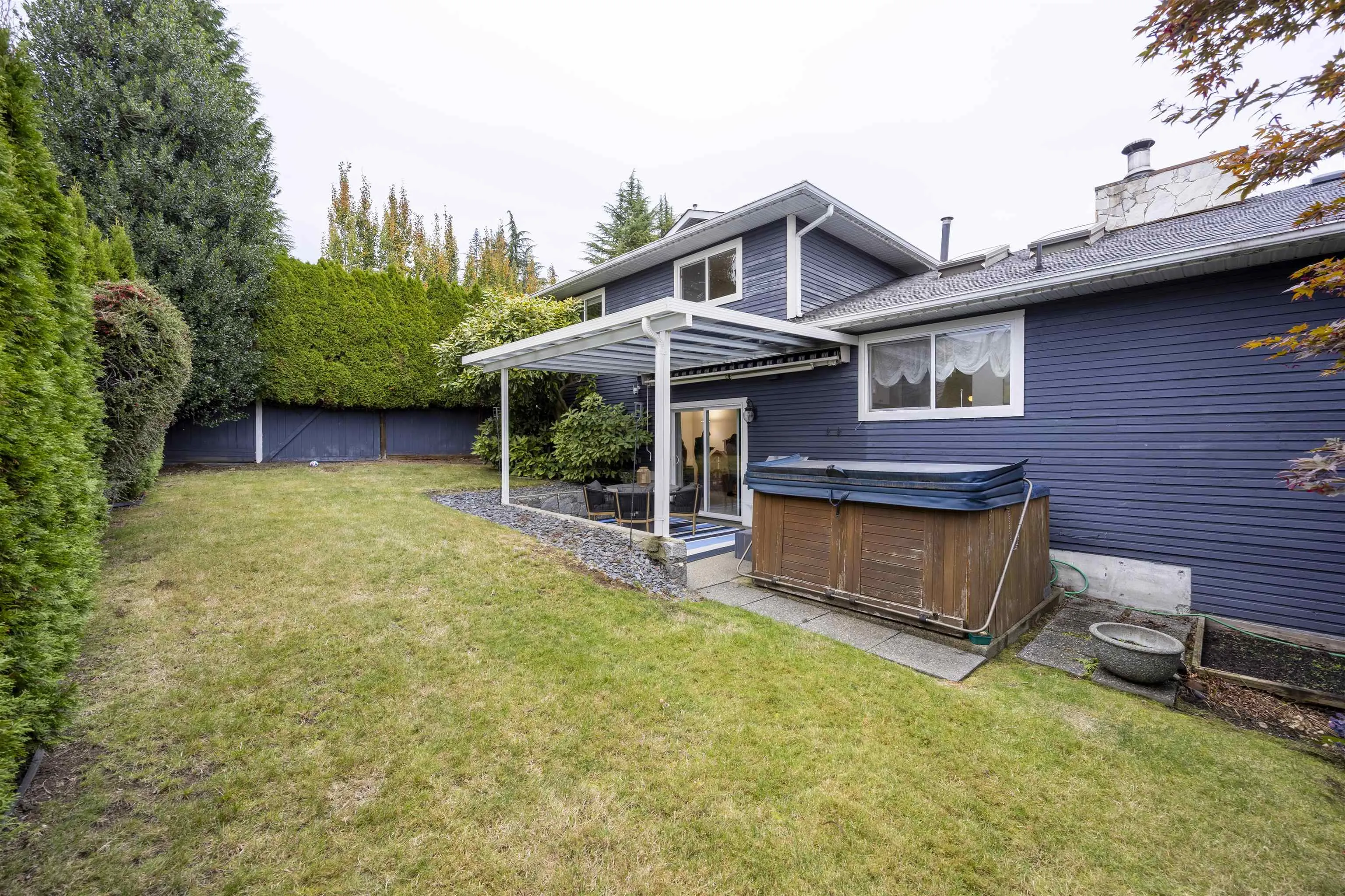1316 Honeysuckle Lane