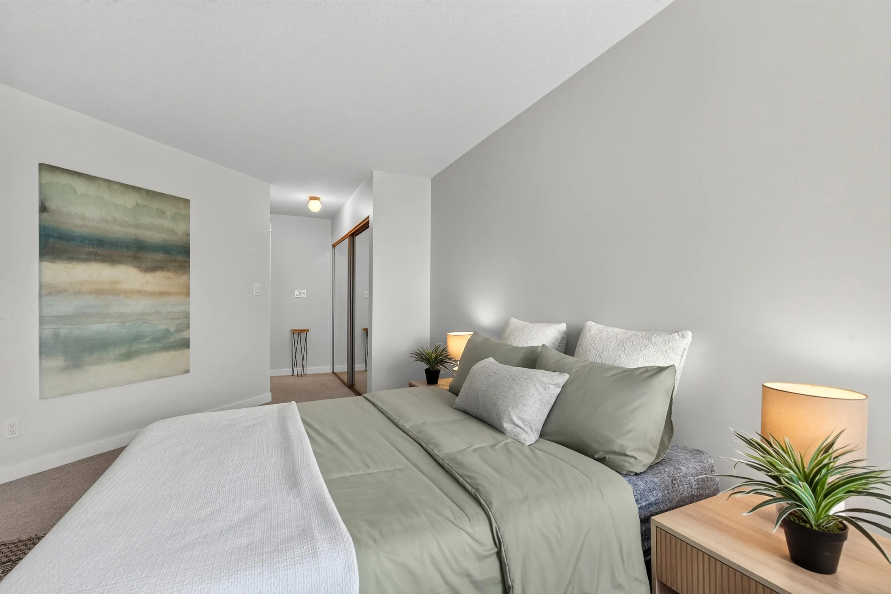 15080 Prospect Avenue #206