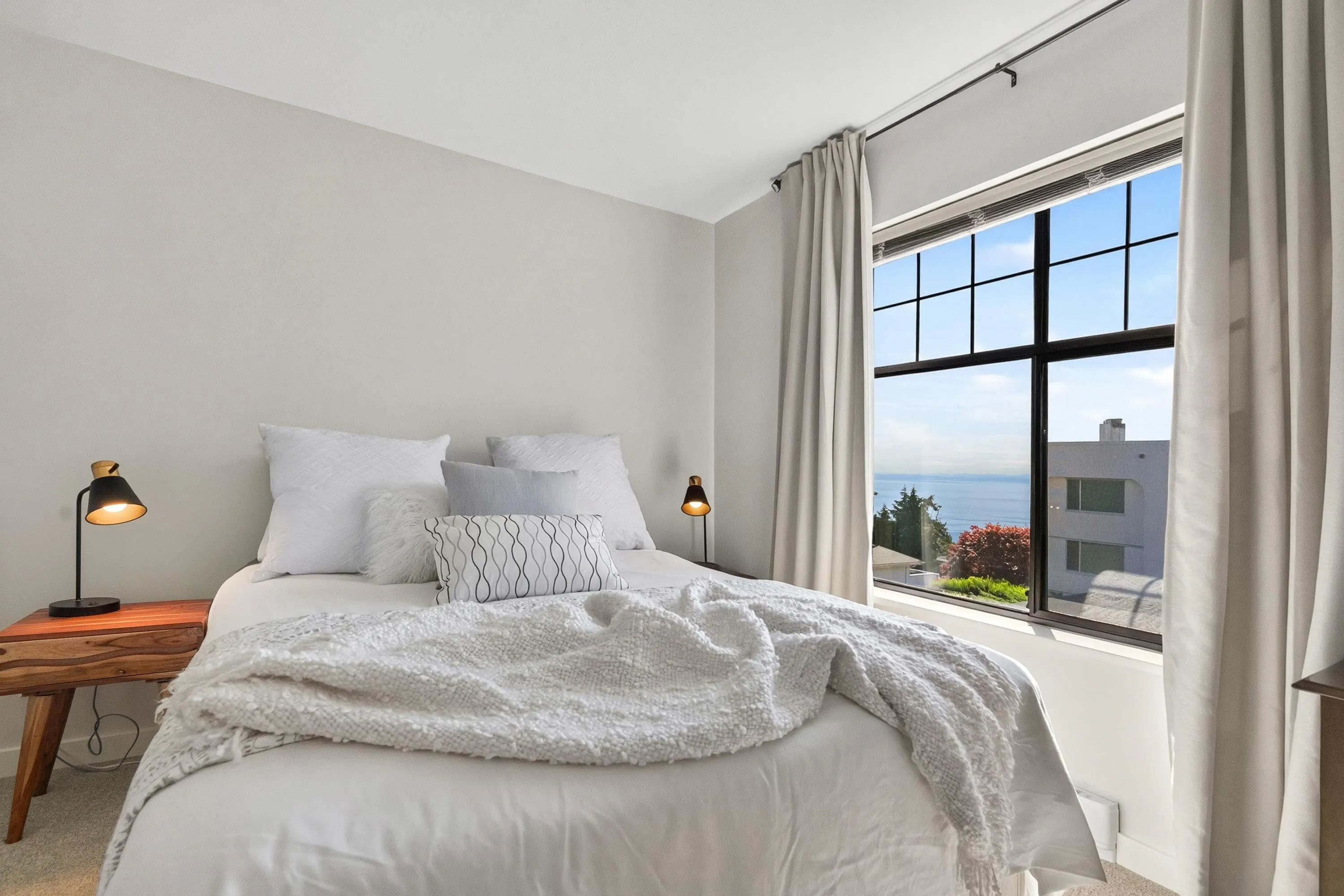 15080 Prospect Avenue #206