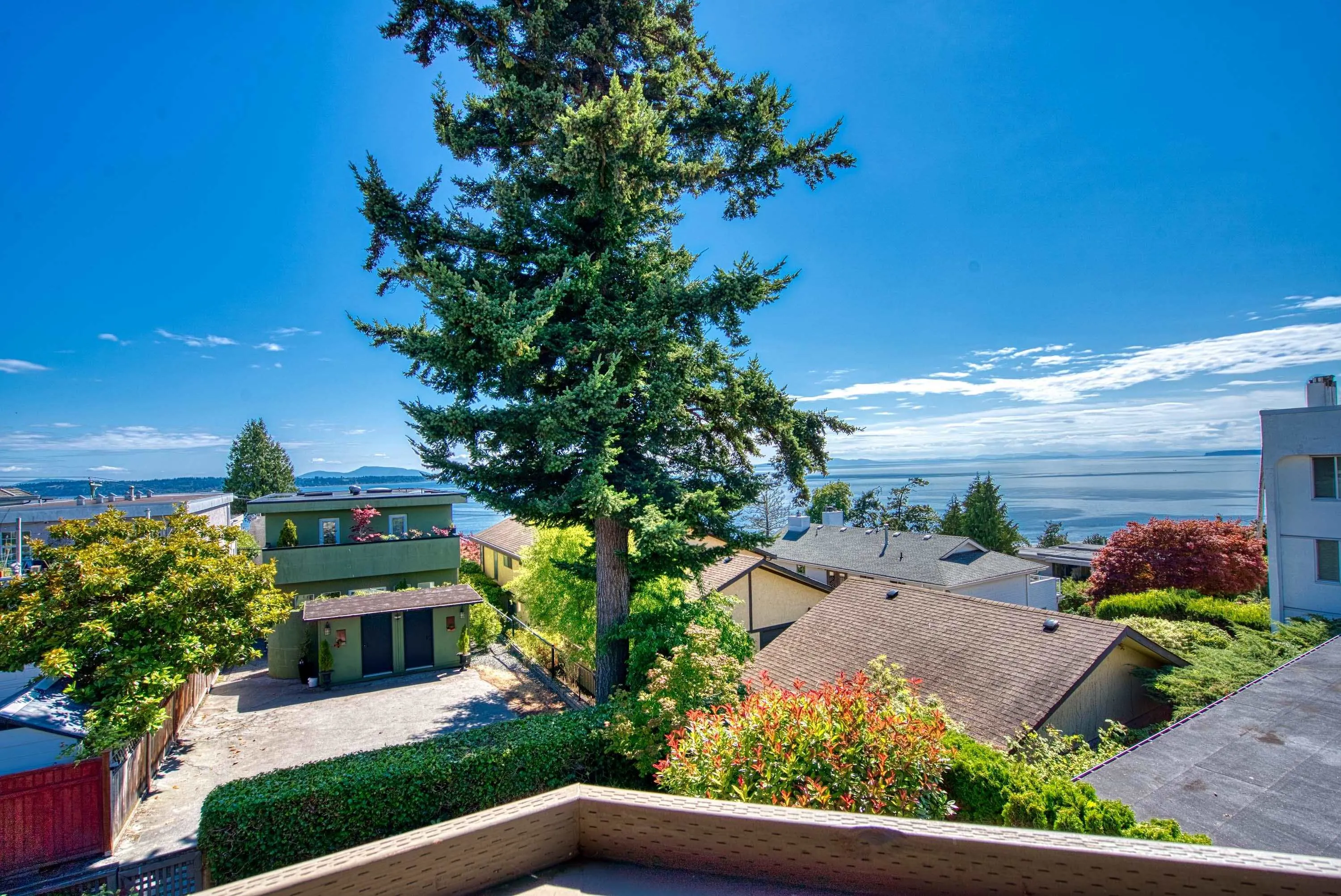 15080 Prospect Avenue #206