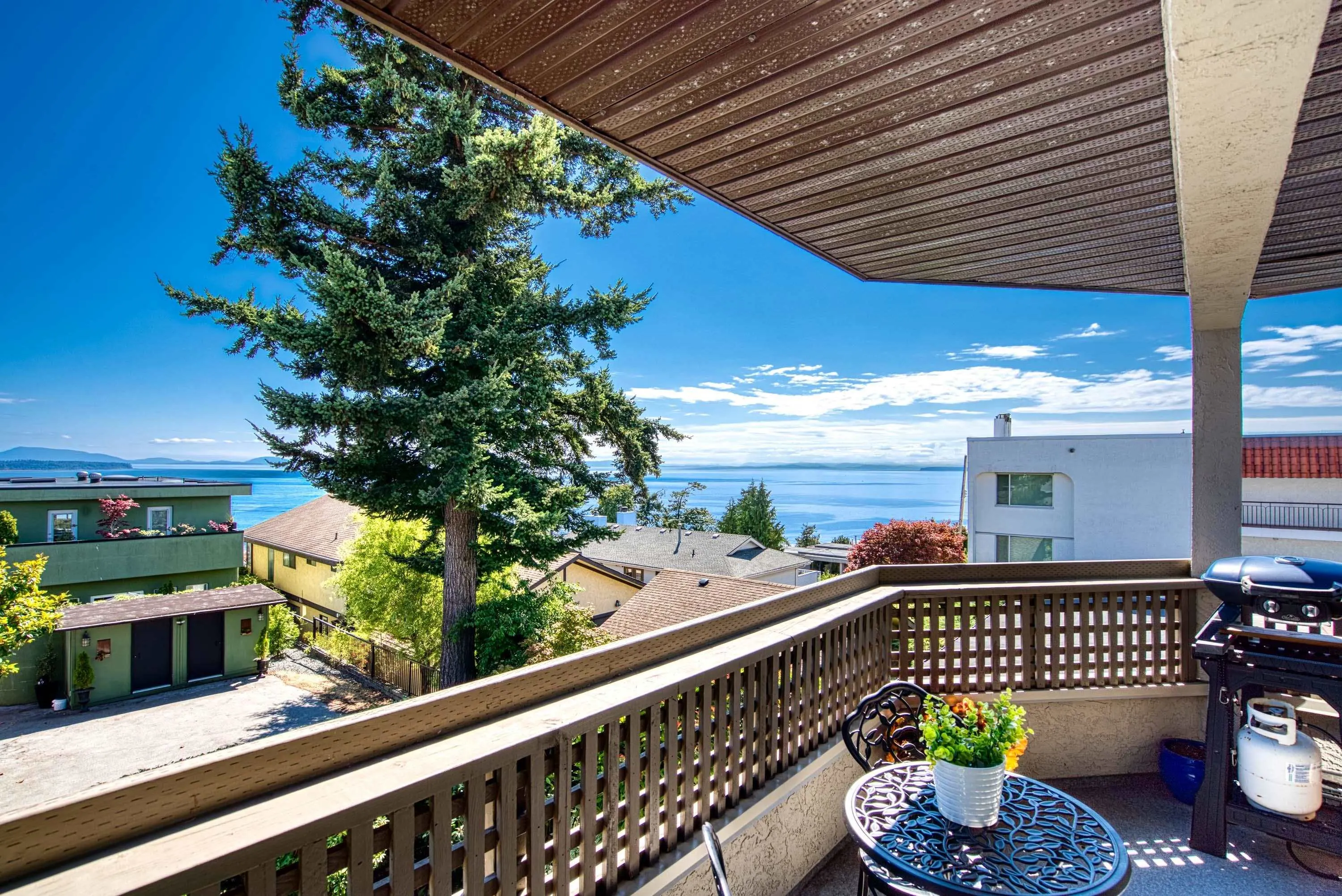 15080 Prospect Avenue #206