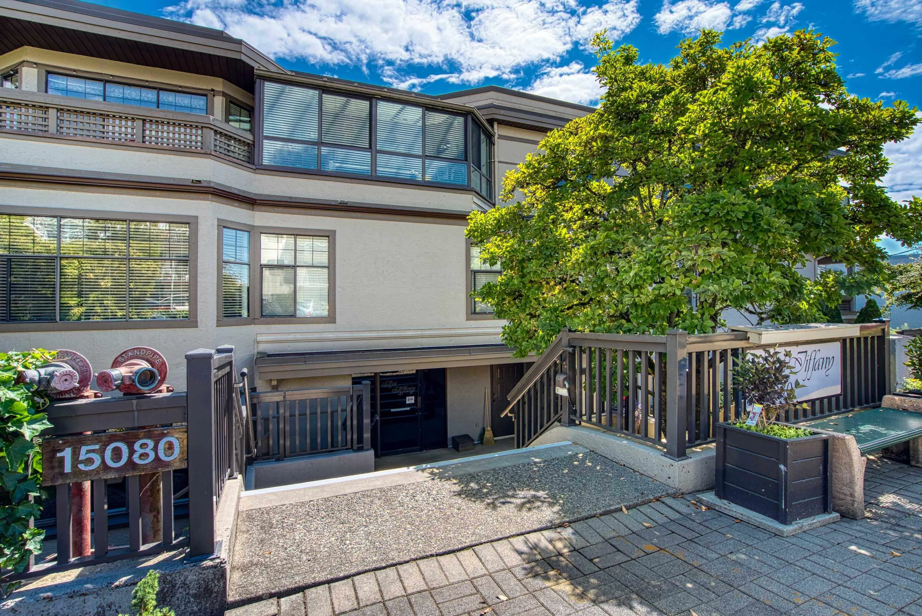 15080 Prospect Avenue #206