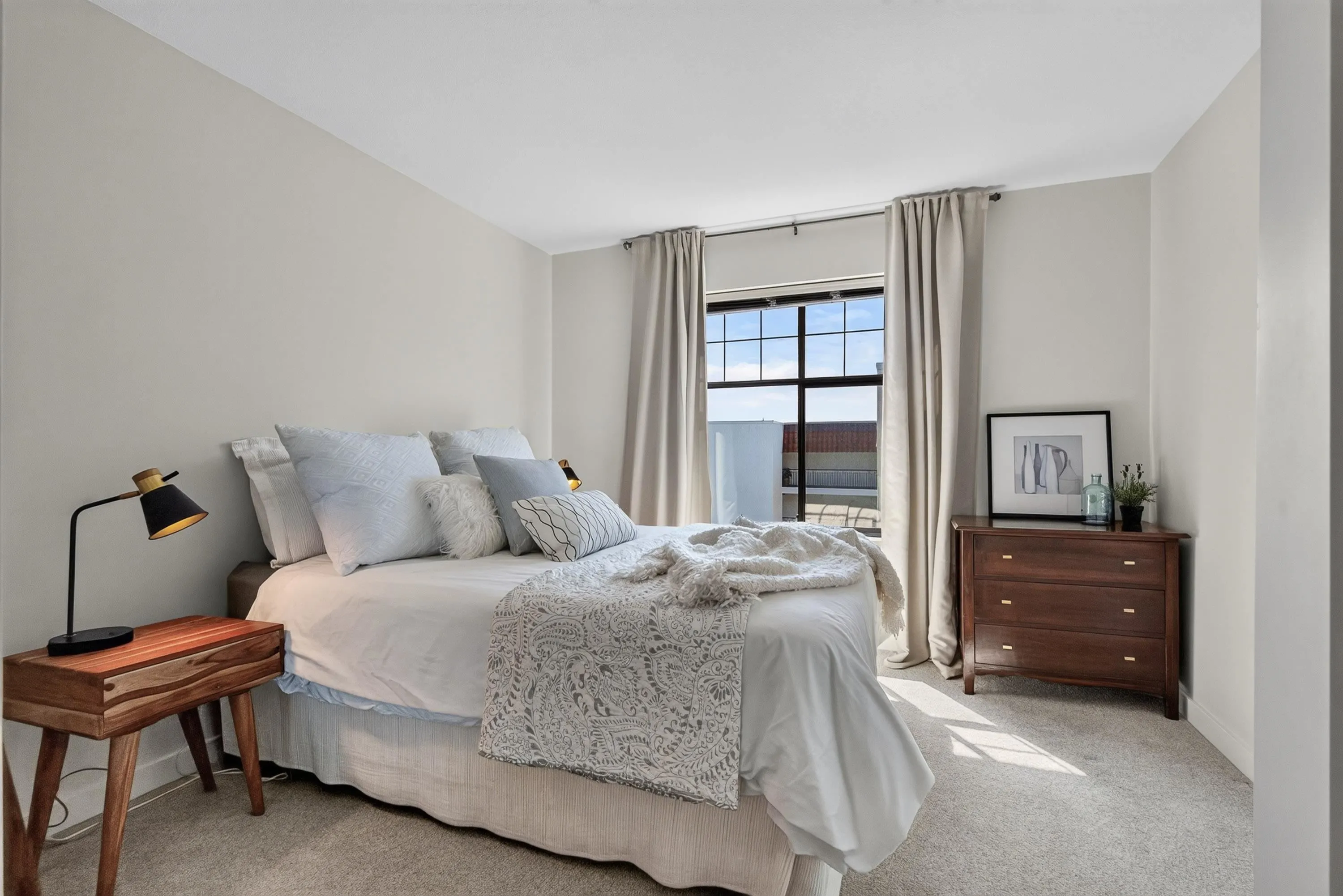 15080 Prospect Avenue #206