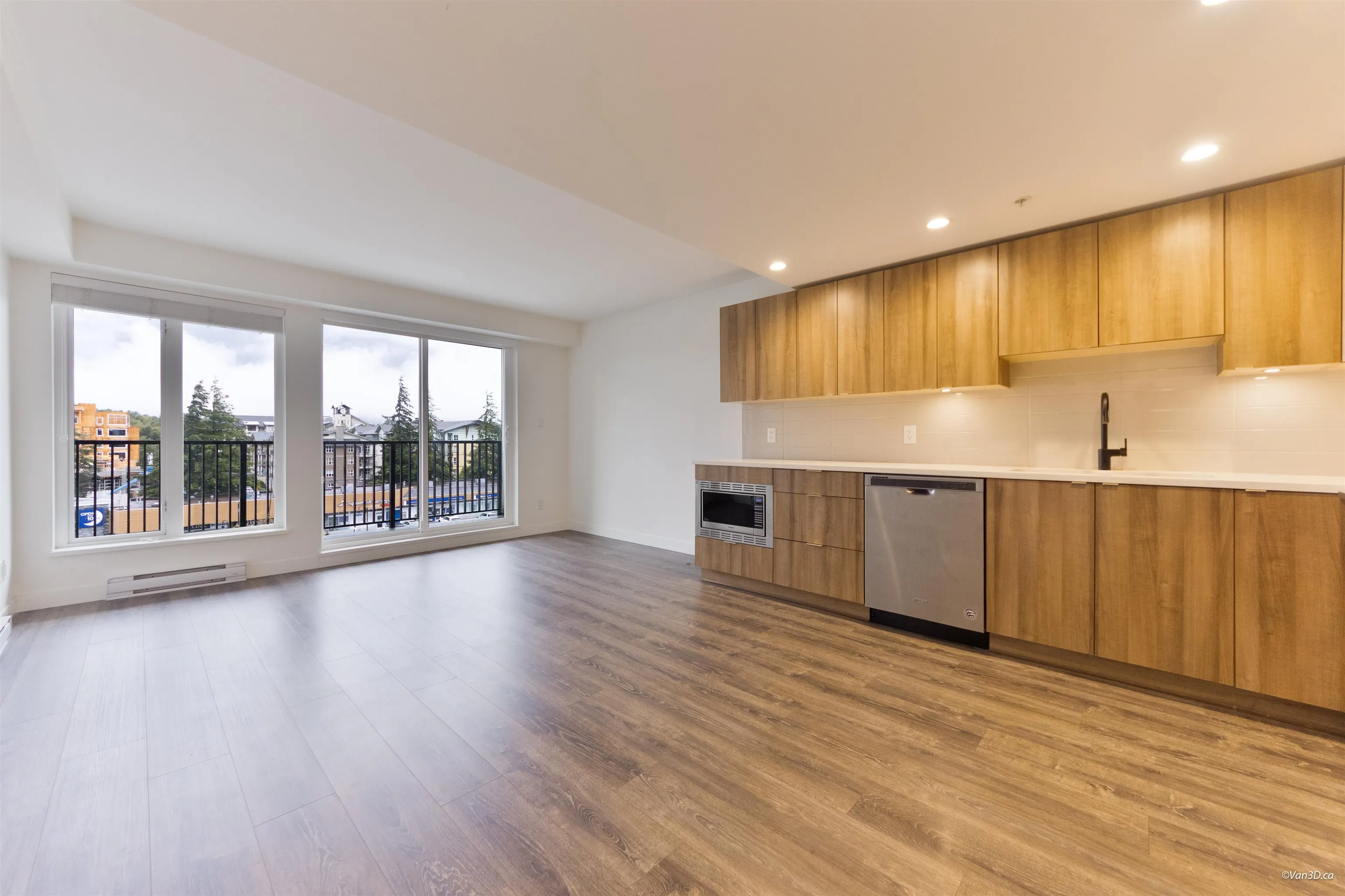 1365 Pemberton Avenue #403