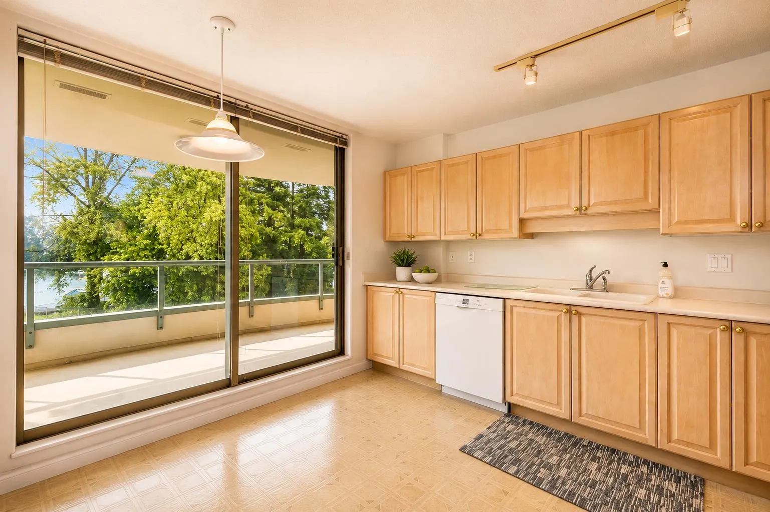 33065 Mill Lake Road #406