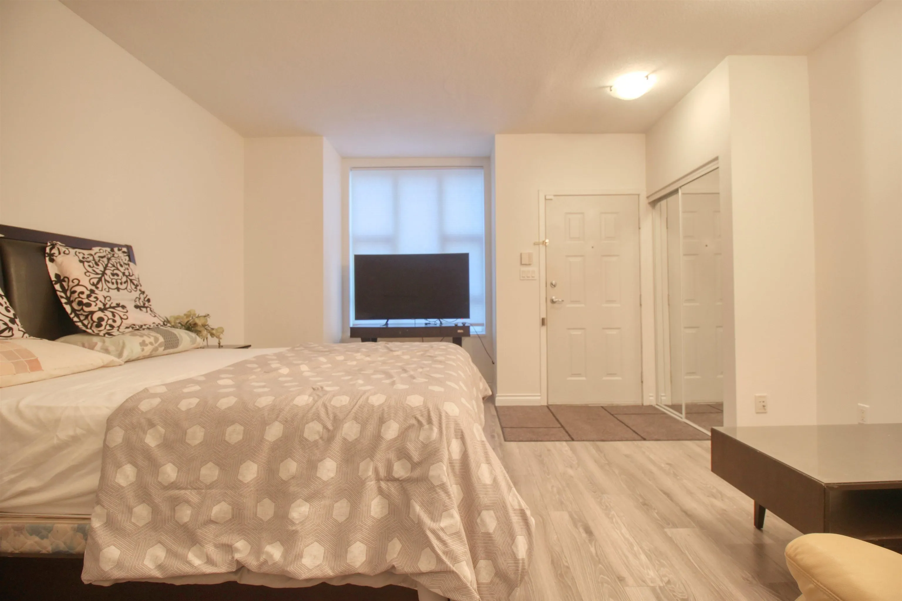 8288 Saba Road