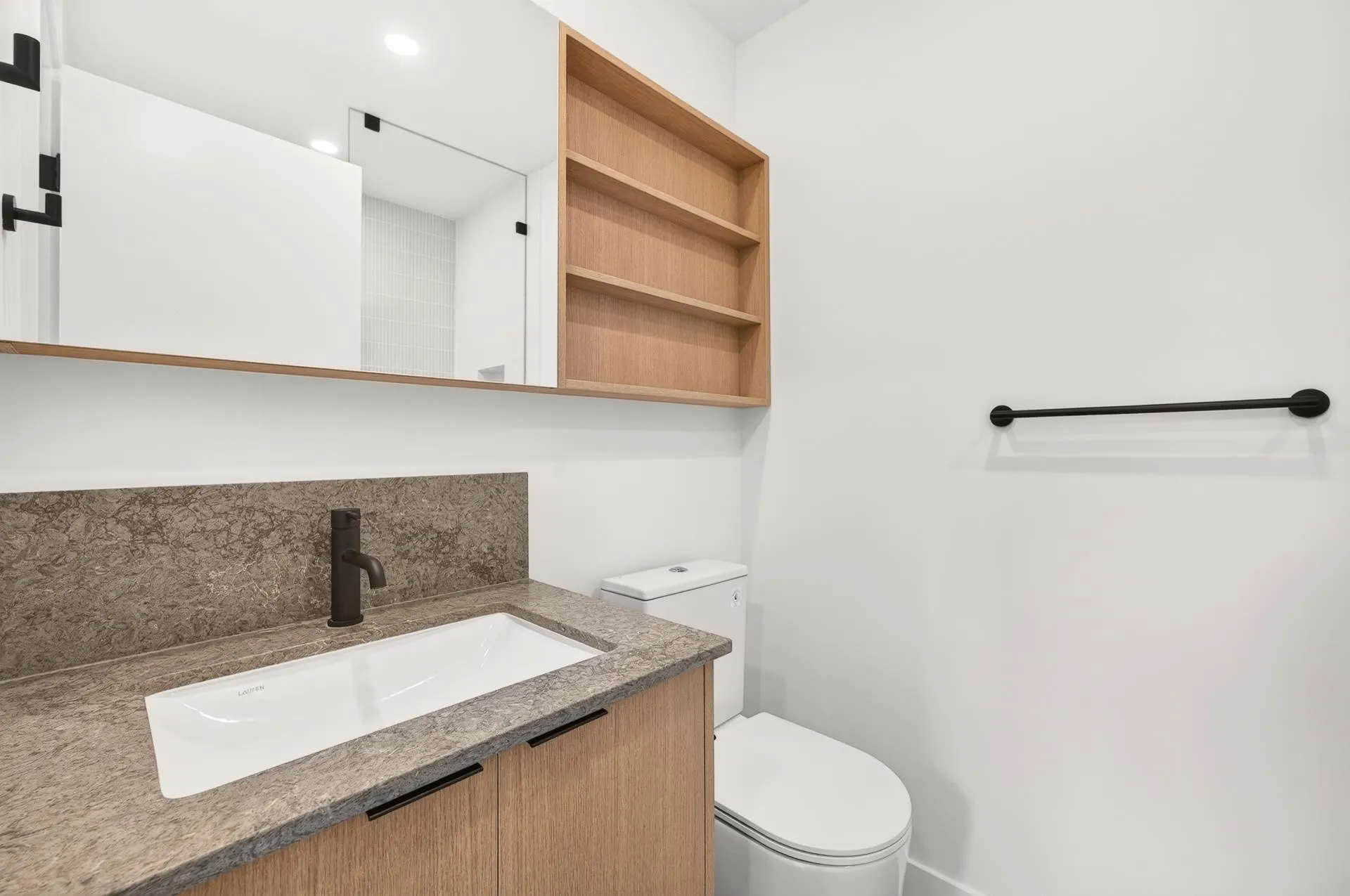 932 Lytton Street #102