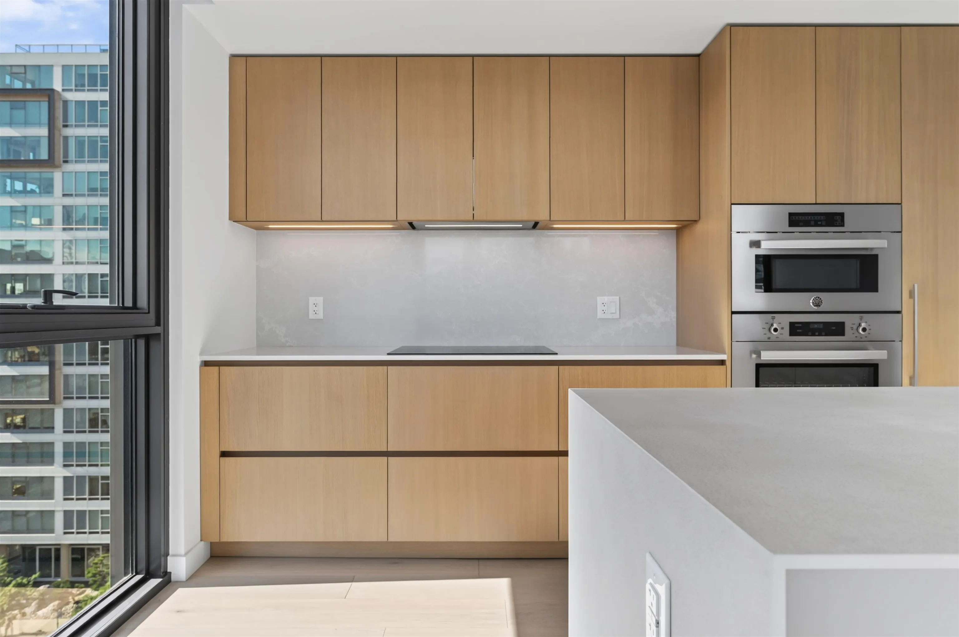 1530 W 6th Avenue #801