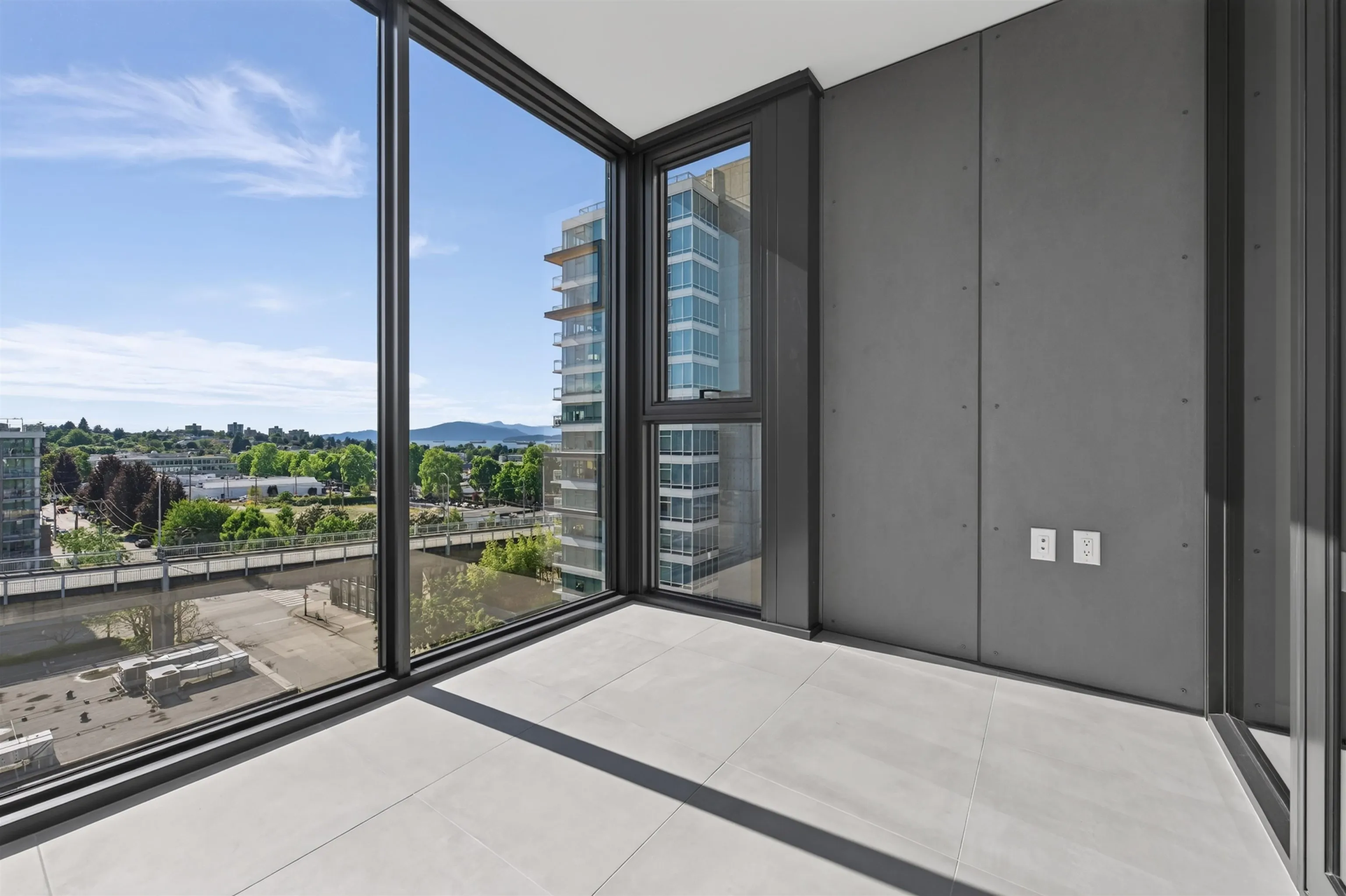 1530 W 6th Avenue #801