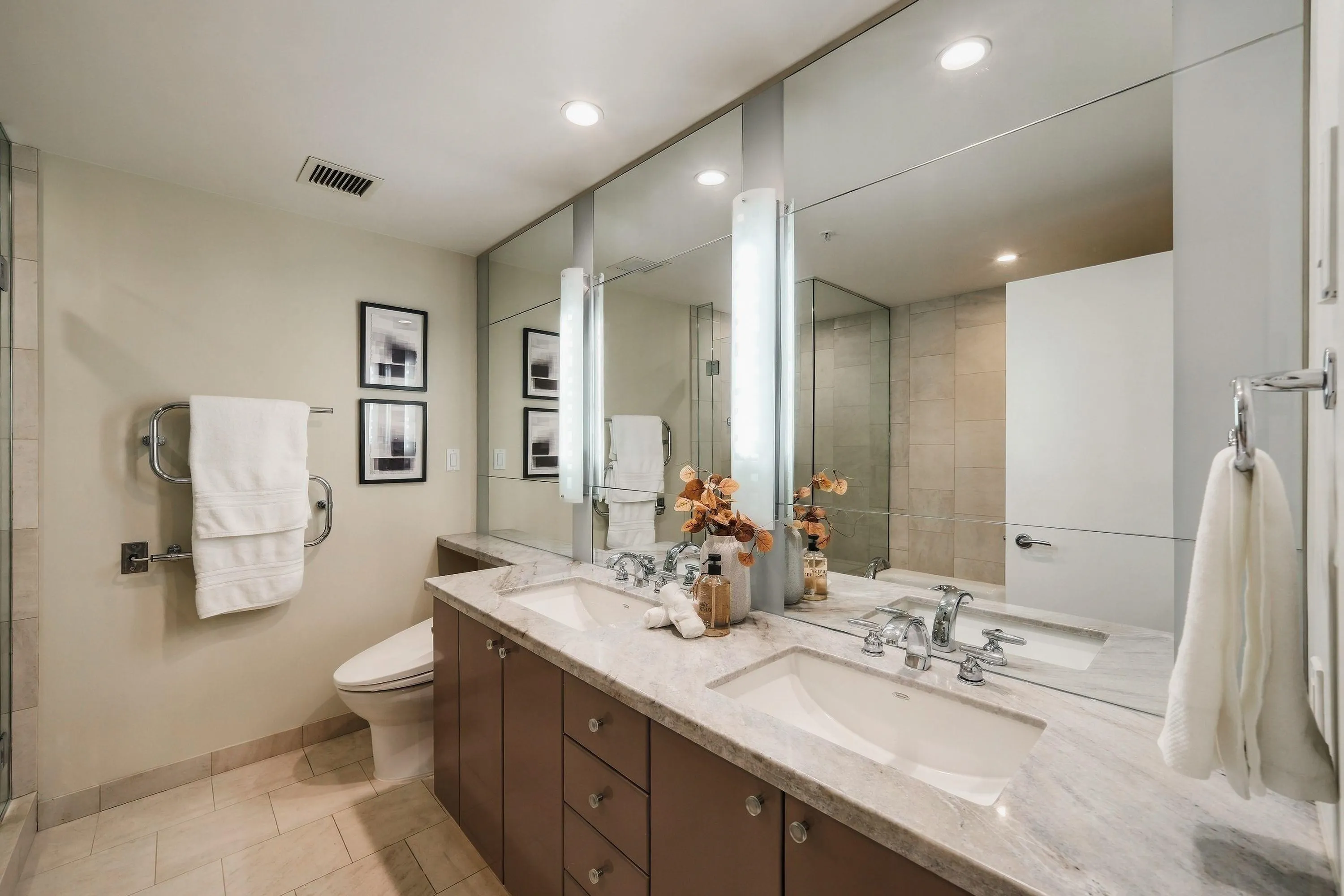 1281 W Cordova Street #2602