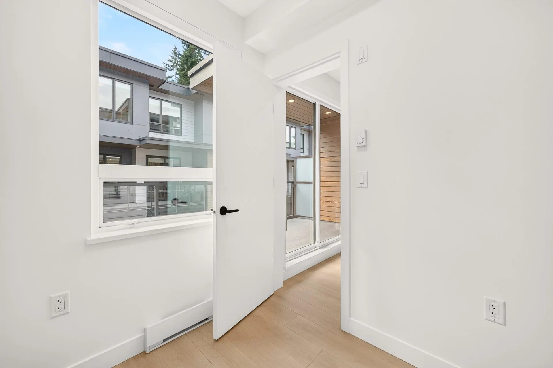 932 Lytton Street #103