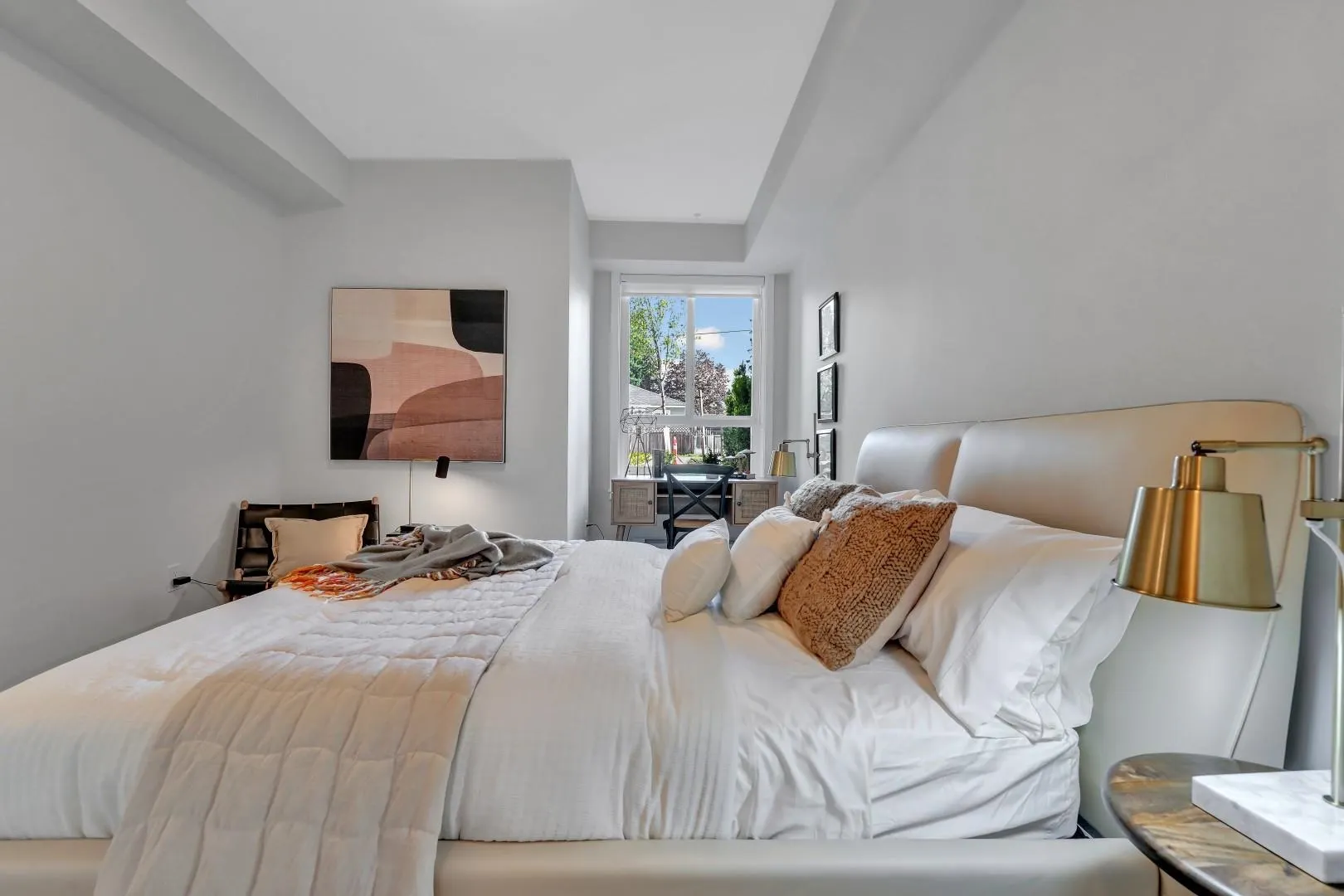 12143 223 Street #404