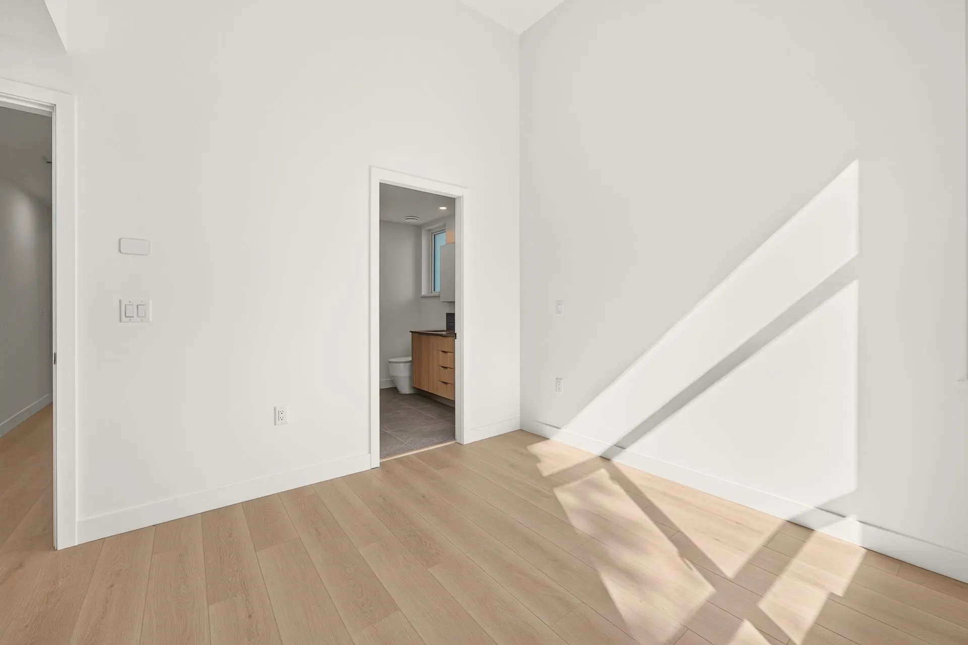 934 Lytton Street #103