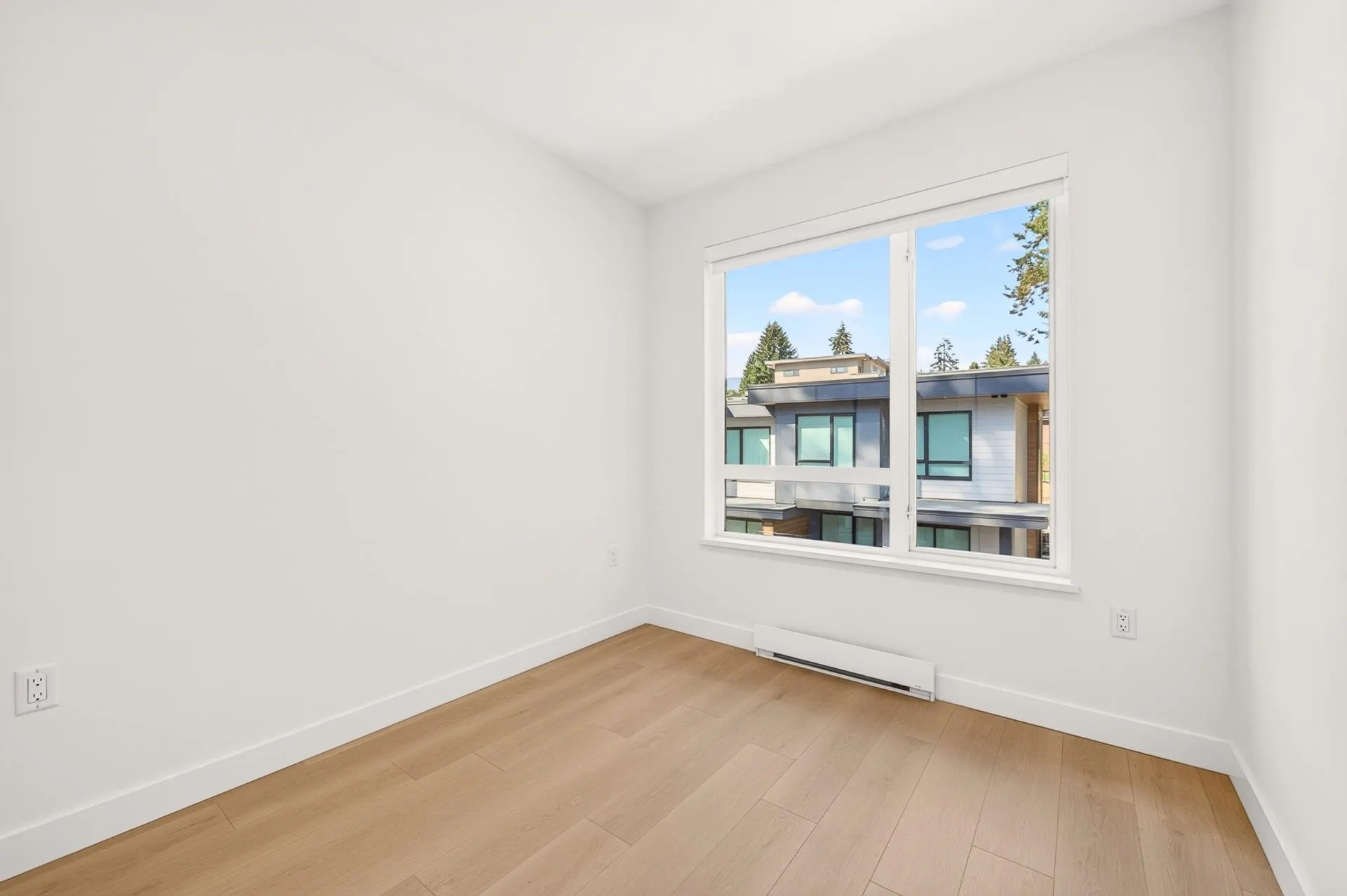 934 Lytton Street #103
