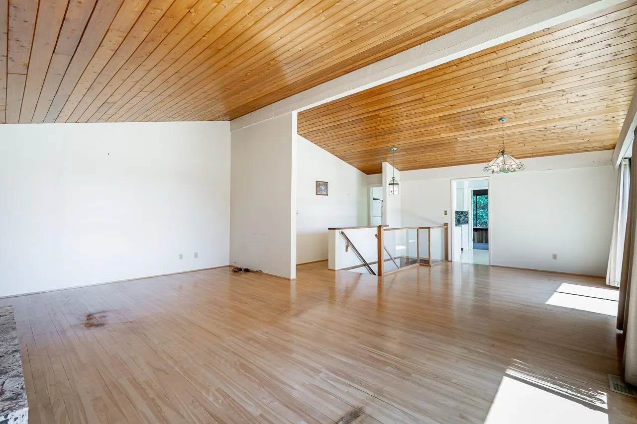 5462 Bakerview Drive