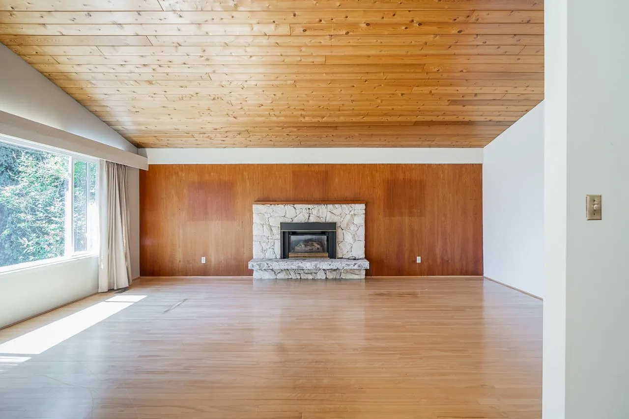 5462 Bakerview Drive