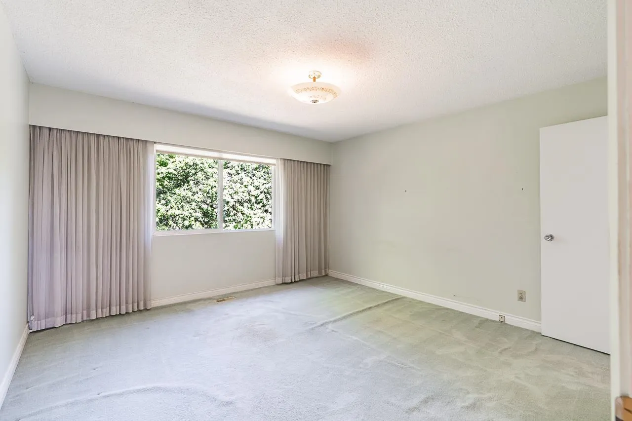 5462 Bakerview Drive