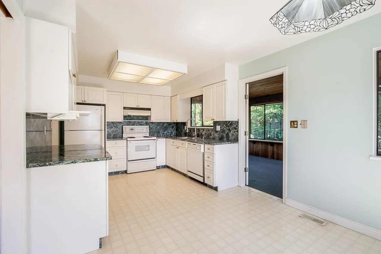 5462 Bakerview Drive