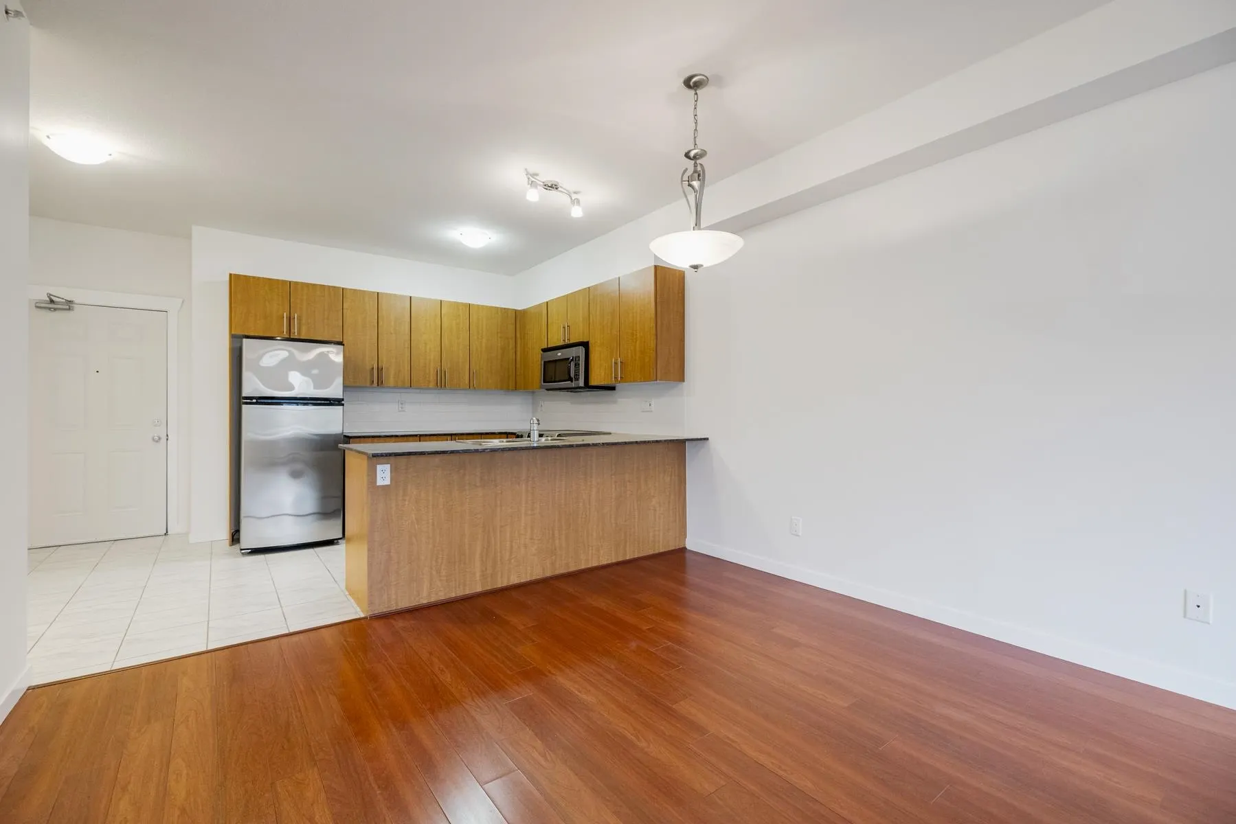 2488 Kelly Avenue #403