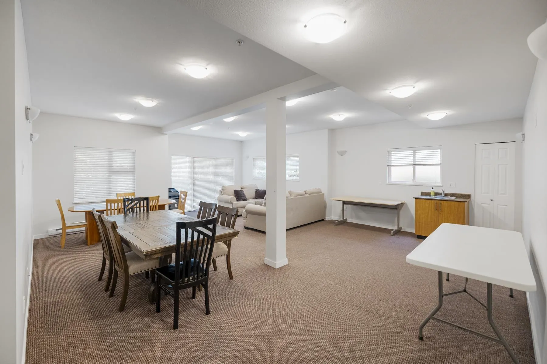 2488 Kelly Avenue #403