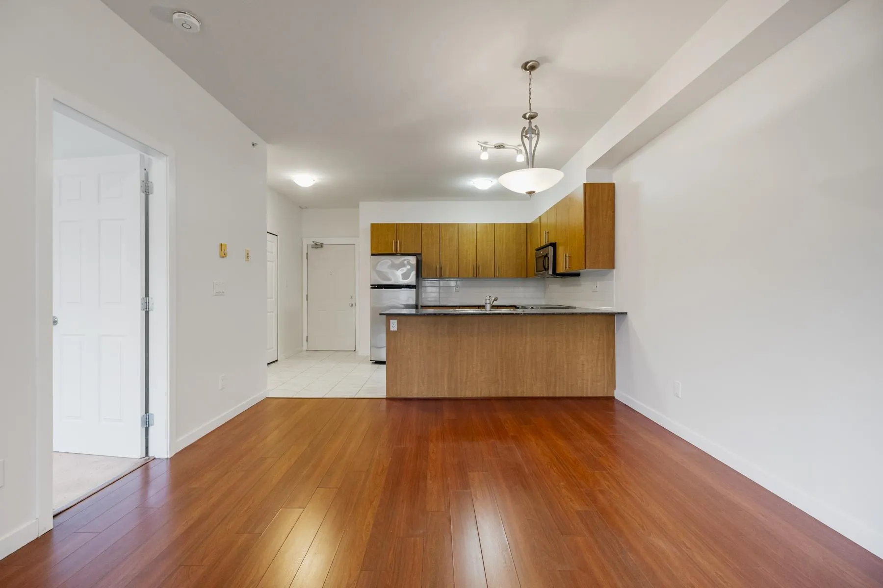 2488 Kelly Avenue #403