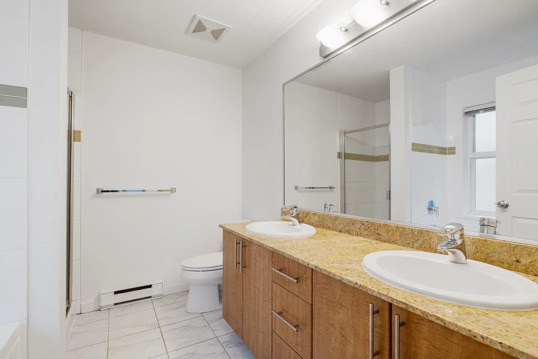 2488 Kelly Avenue #403