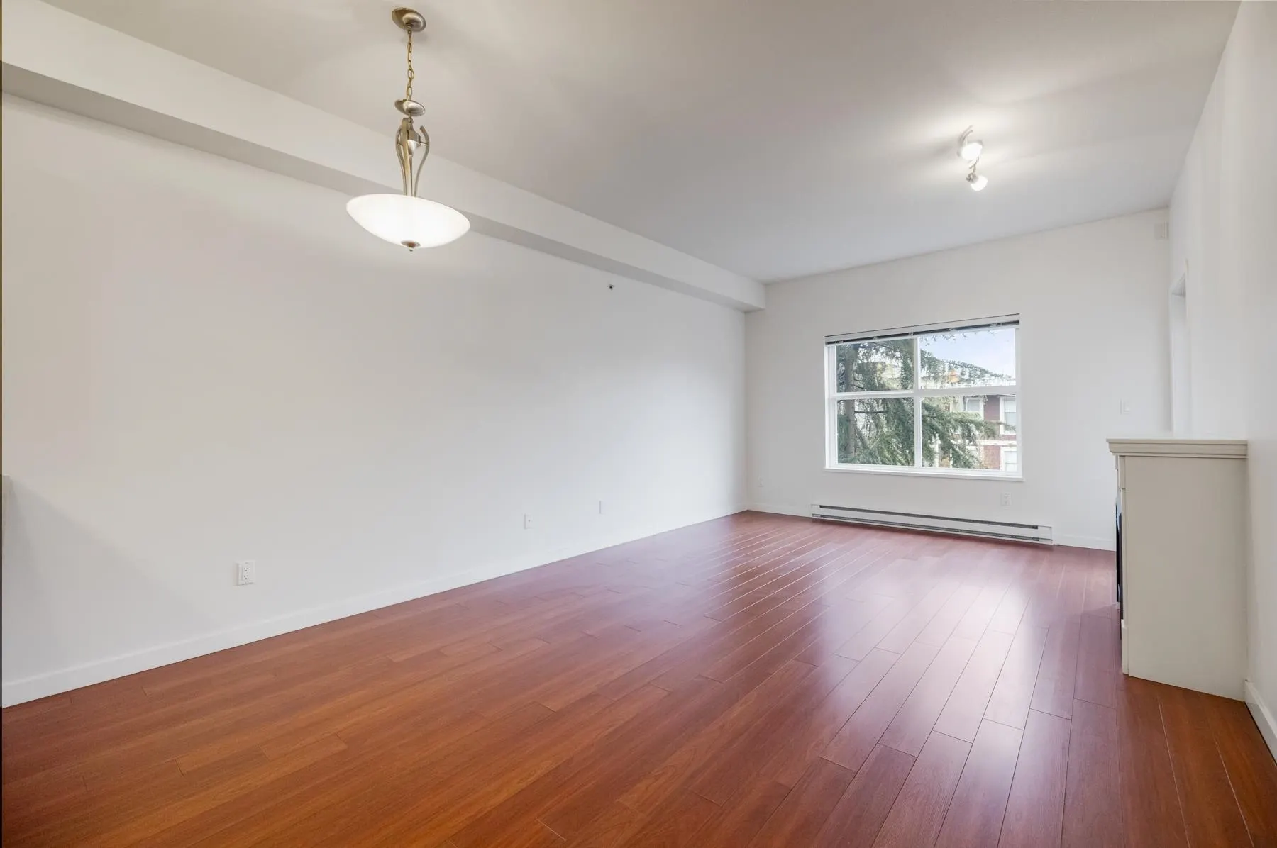 2488 Kelly Avenue #403