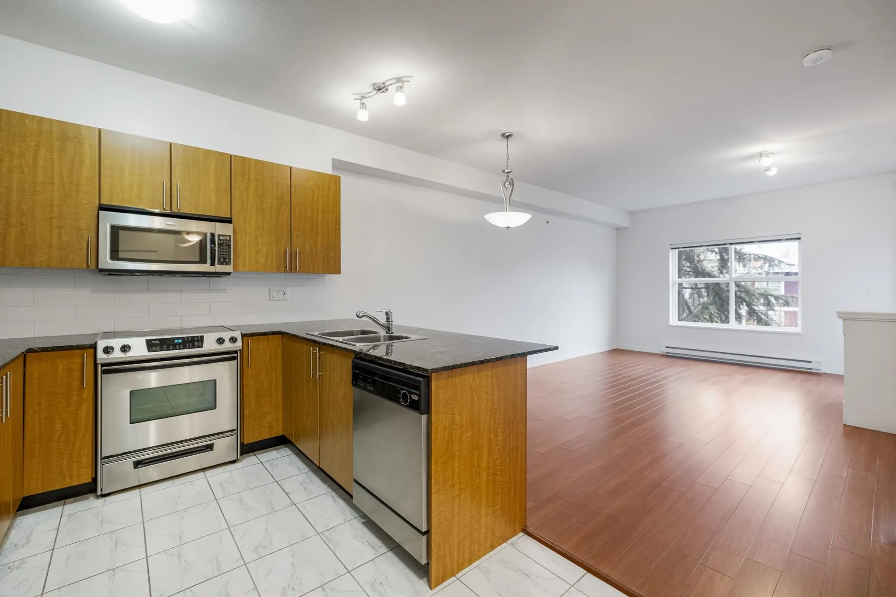 2488 Kelly Avenue #403