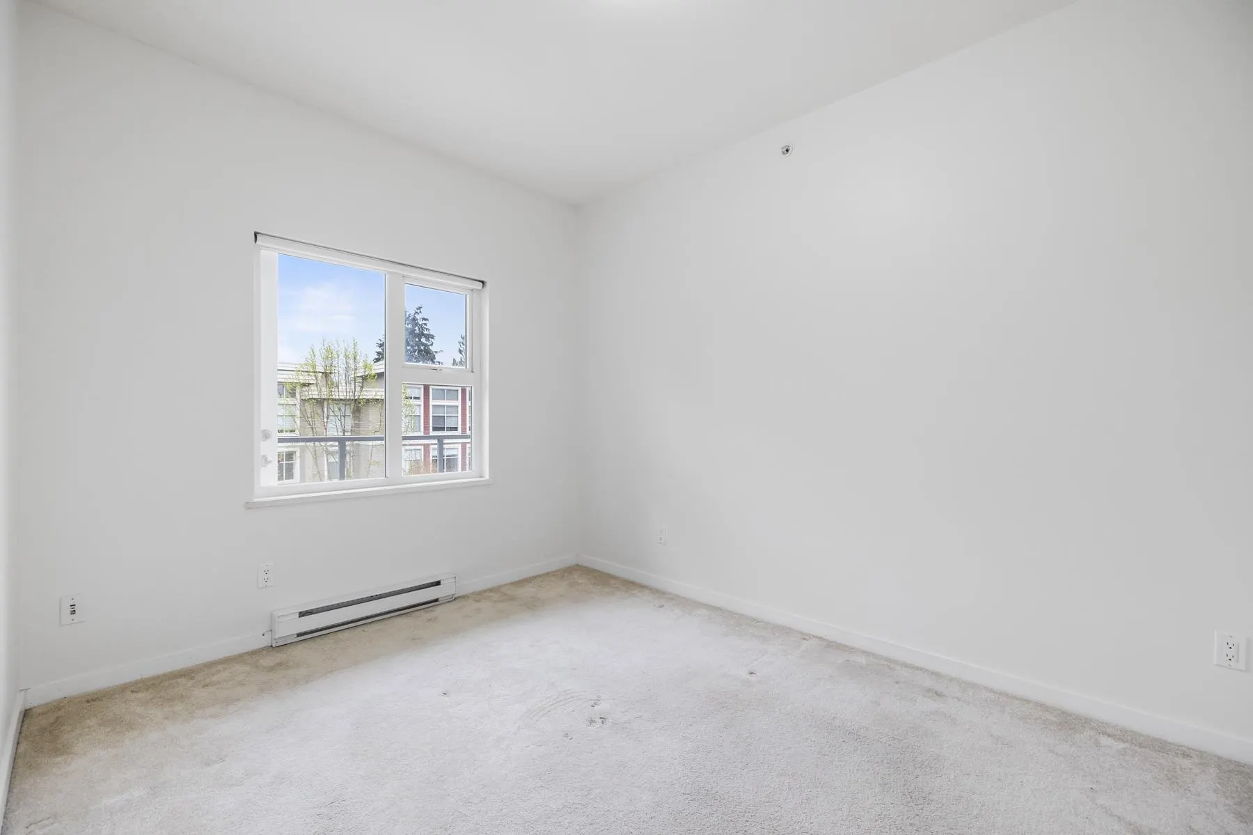 2488 Kelly Avenue #403