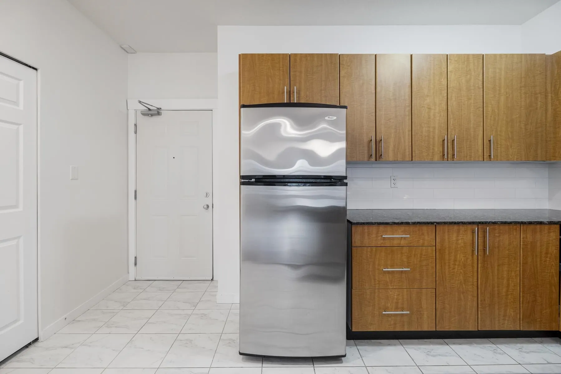 2488 Kelly Avenue #403