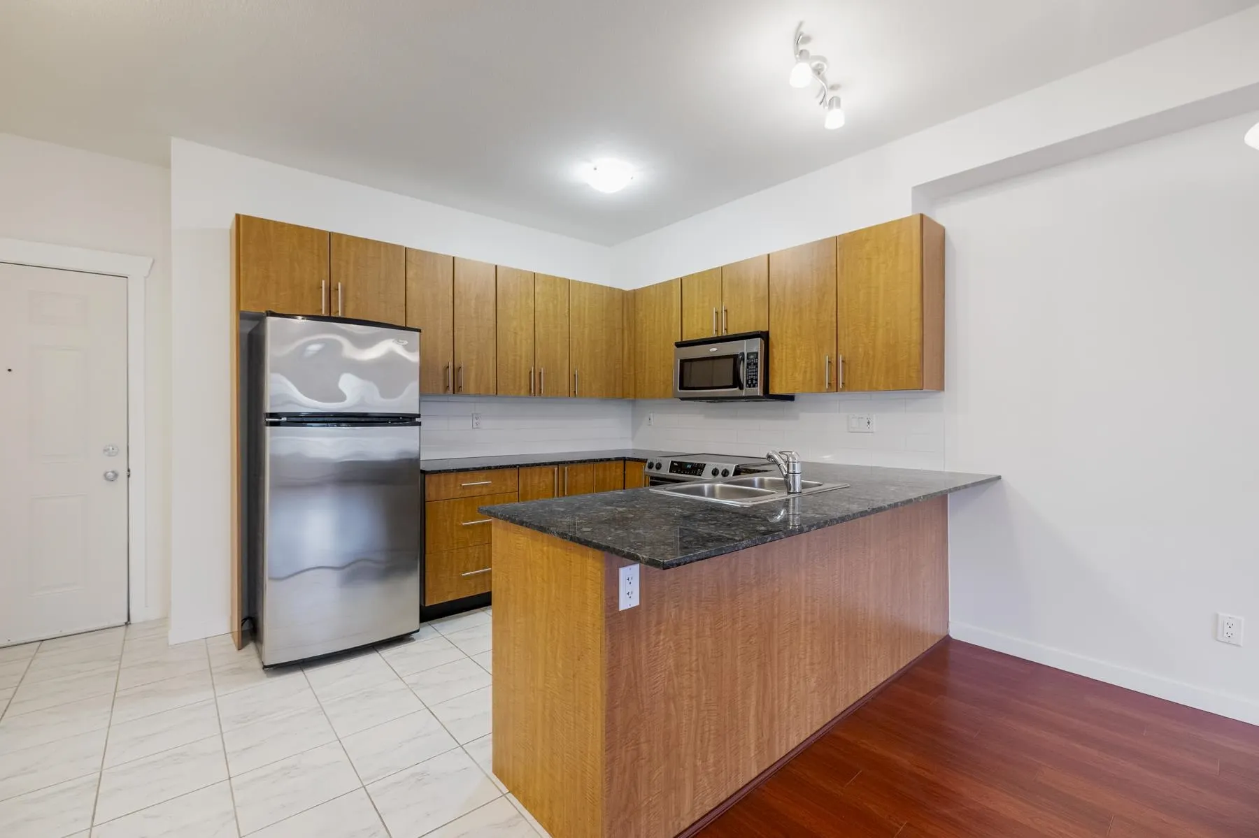 2488 Kelly Avenue #403