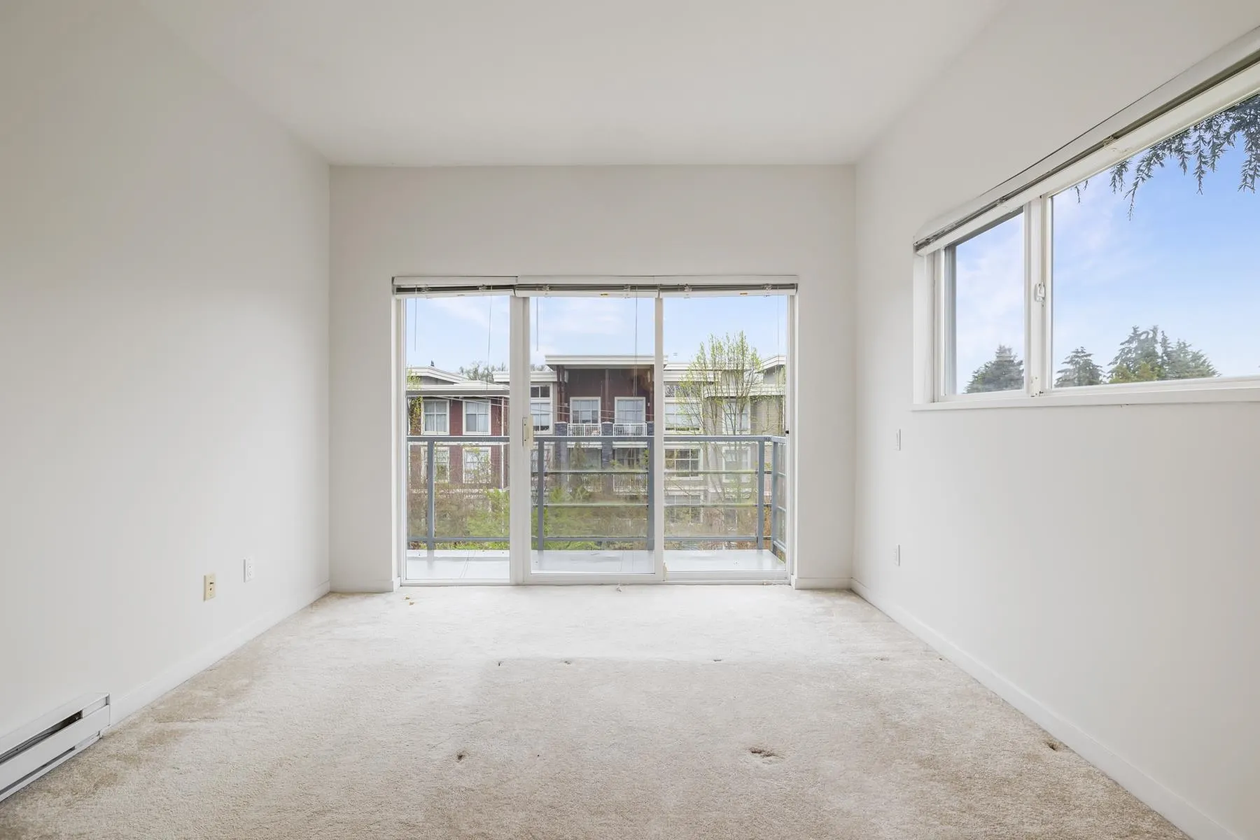 2488 Kelly Avenue #403