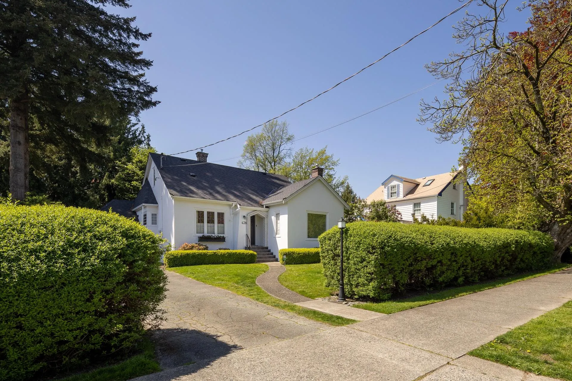 438 Fourth Street