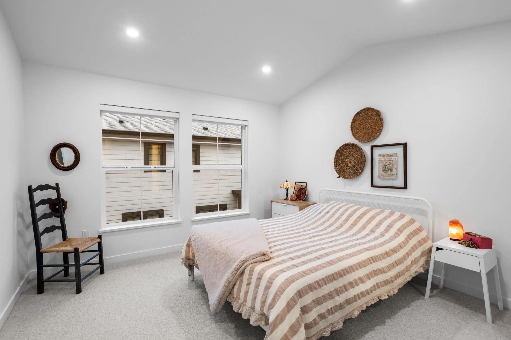 9122 King Street #30
