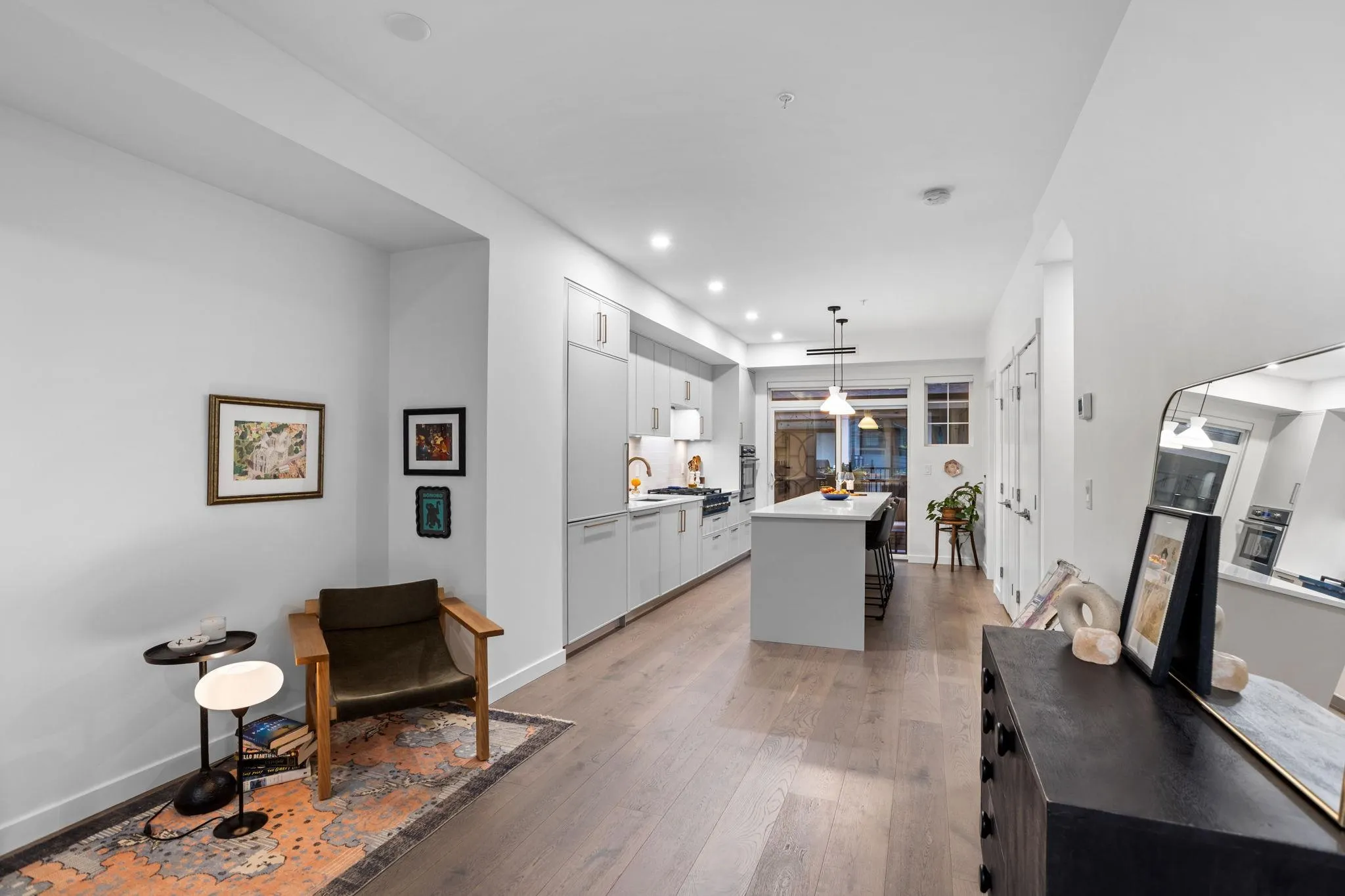 9122 King Street #30