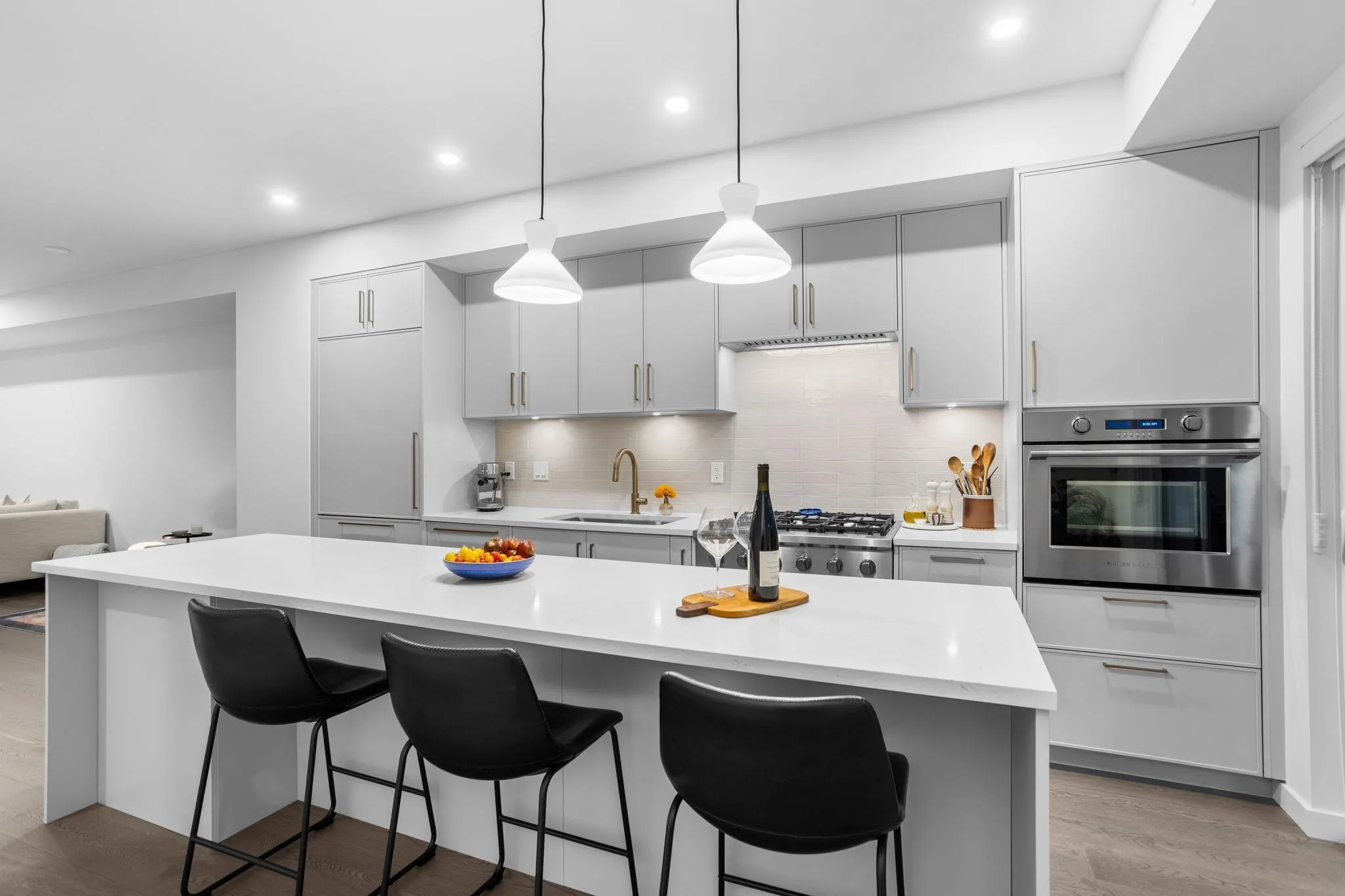 9122 King Street #30