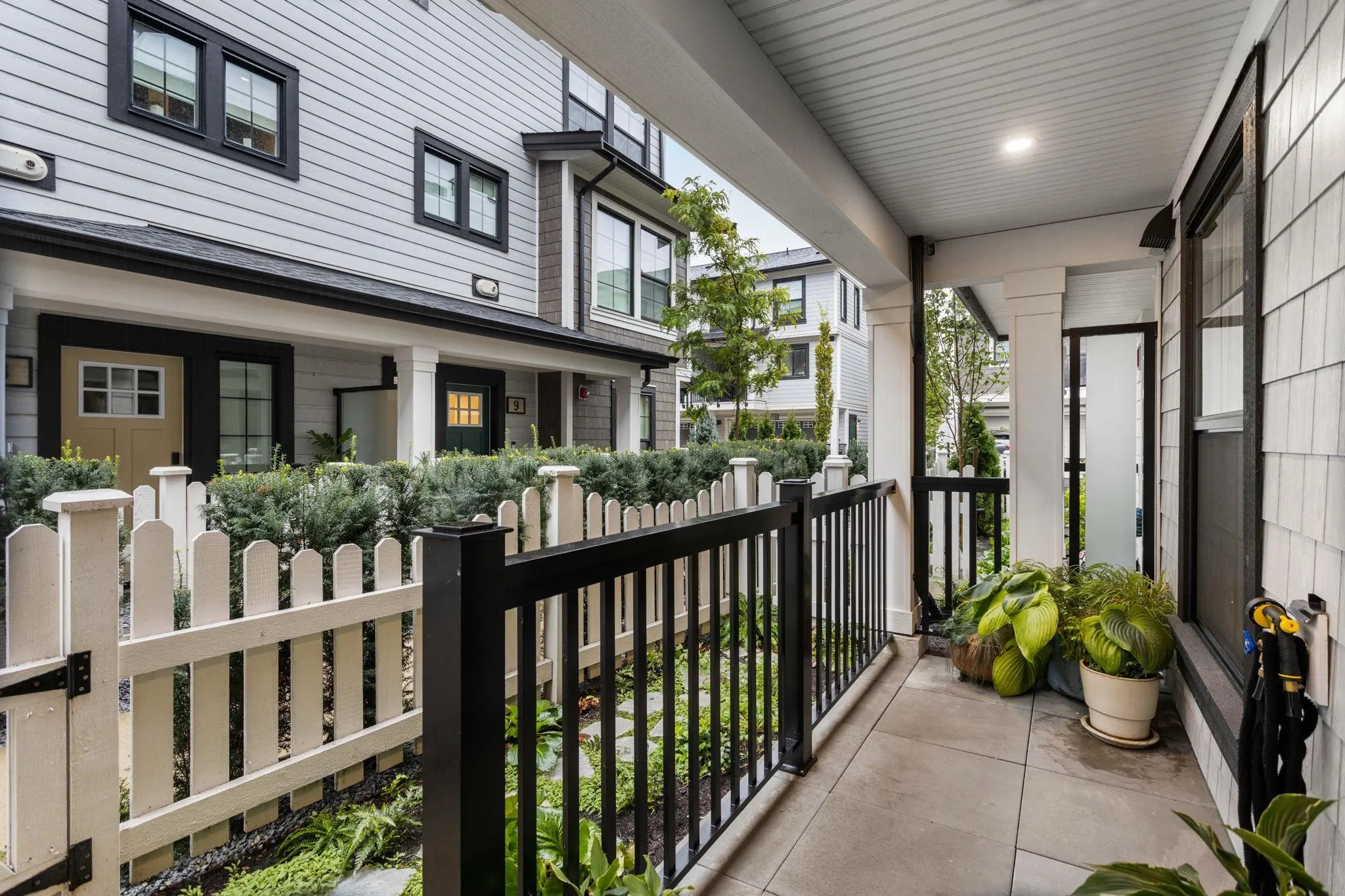 9122 King Street #30
