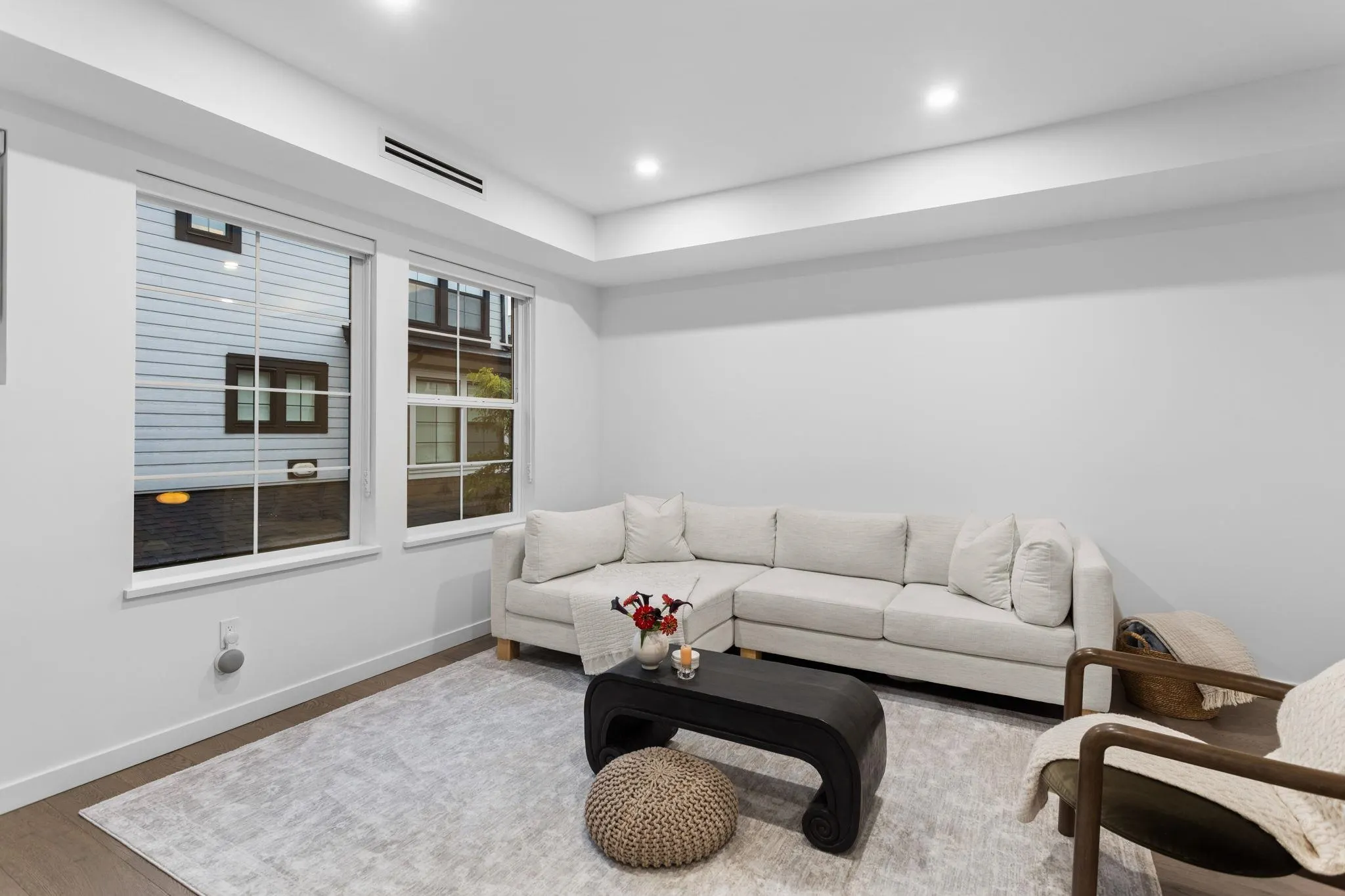 9122 King Street #30