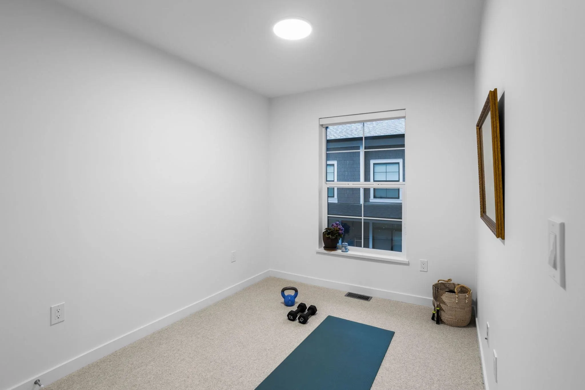 9122 King Street #30