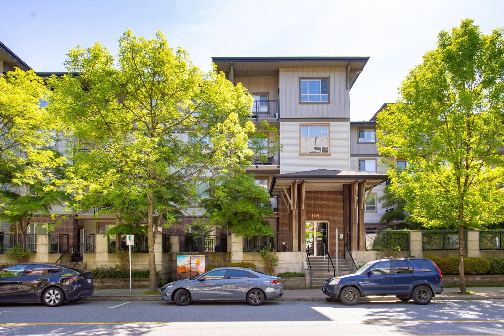 2346 Mcallister Avenue #211