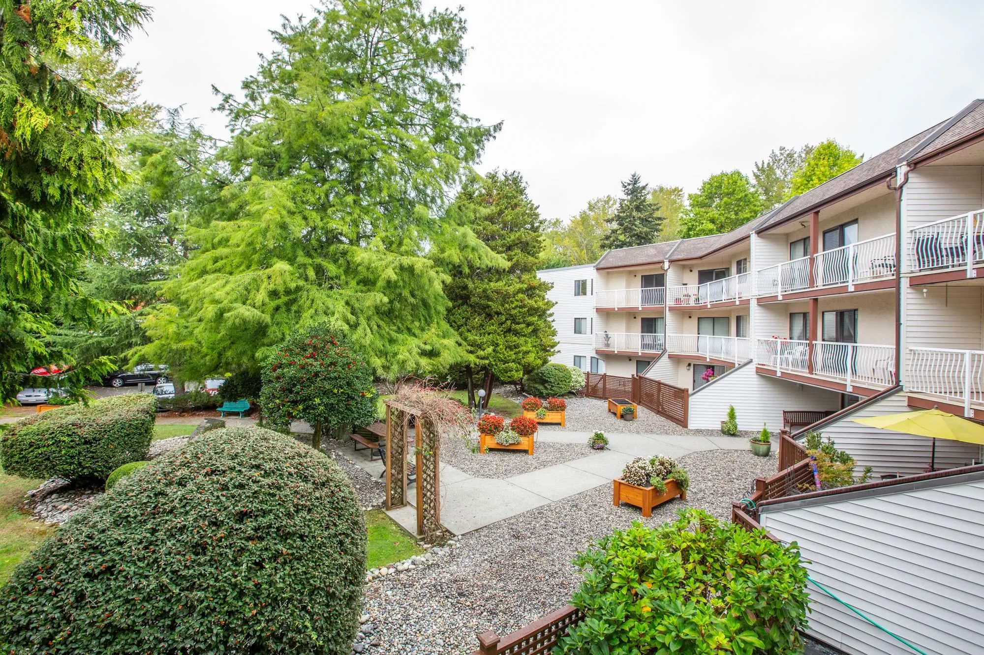 12890 17 Avenue #203