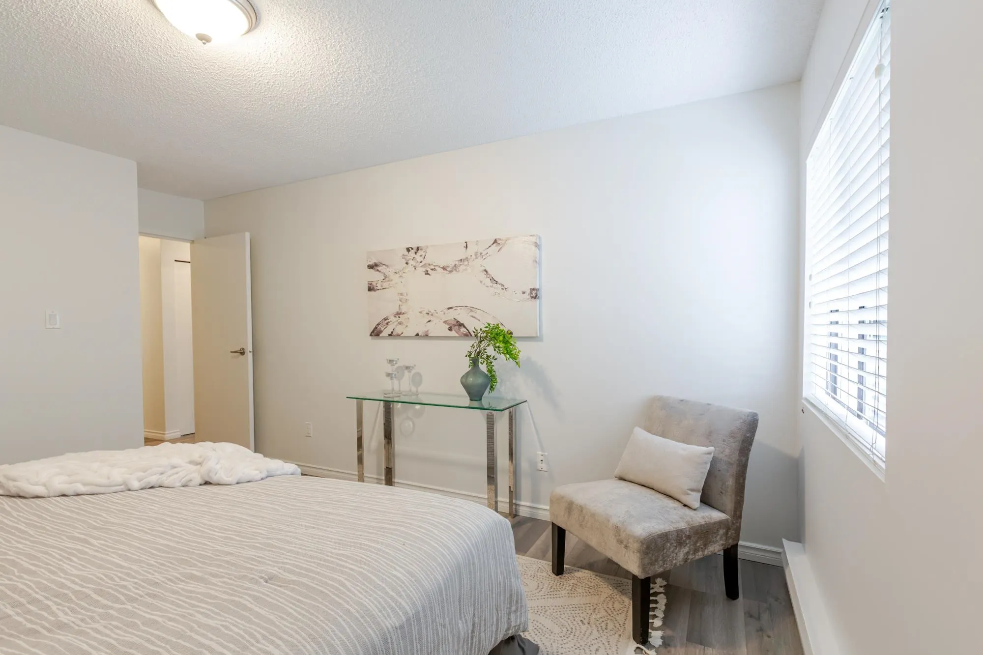 12890 17 Avenue #203