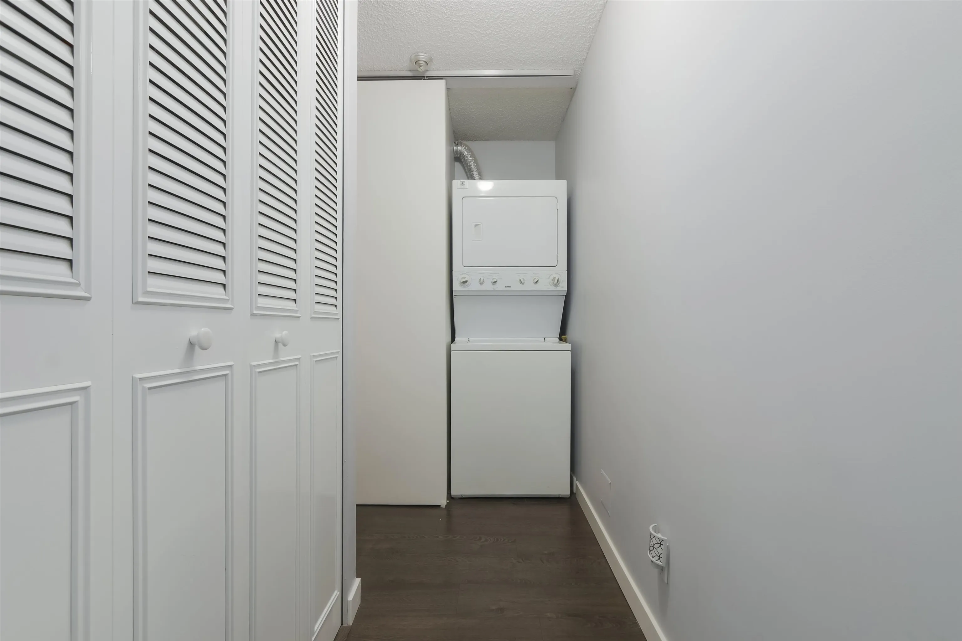 550 Eighth Street #402