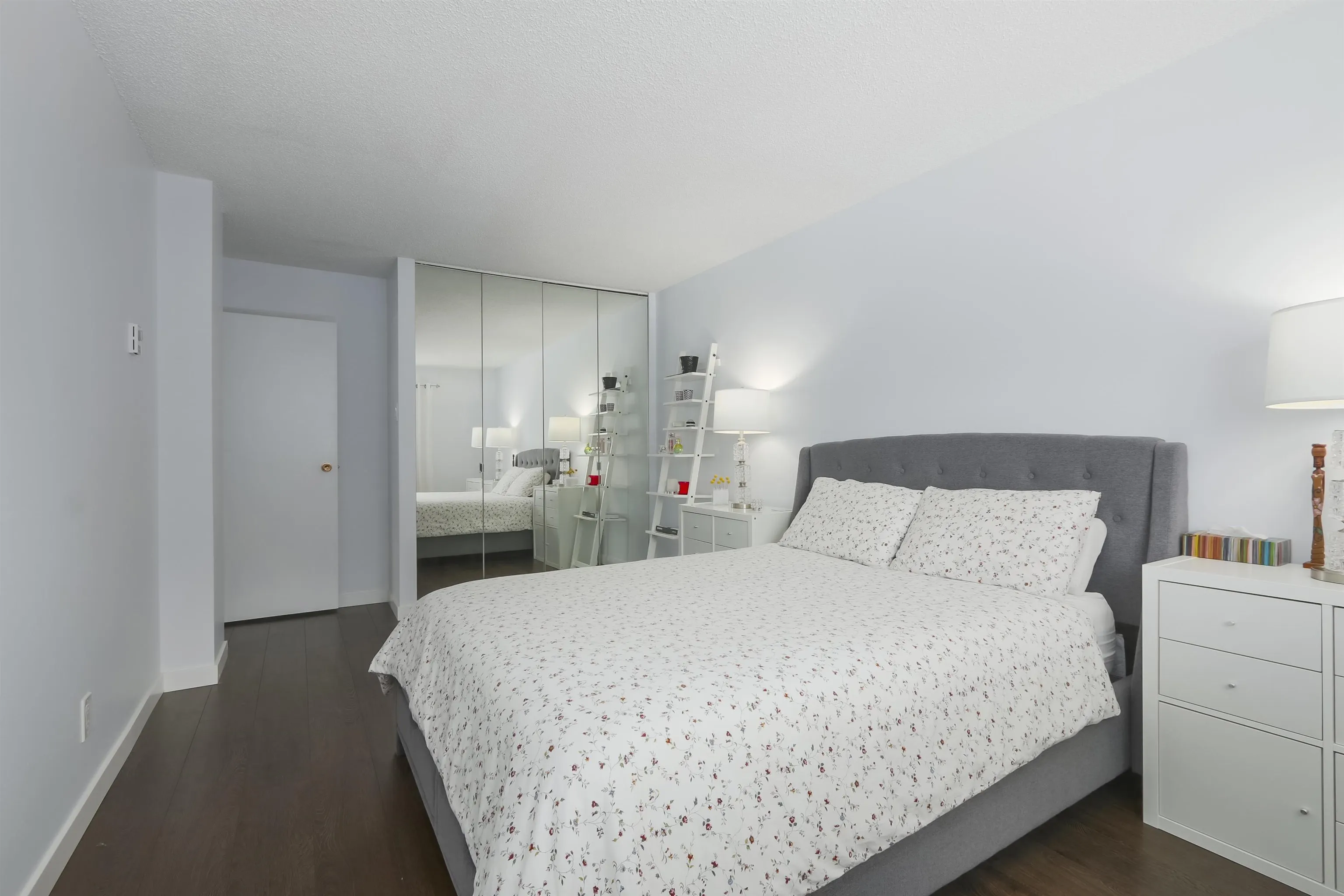 550 Eighth Street #402