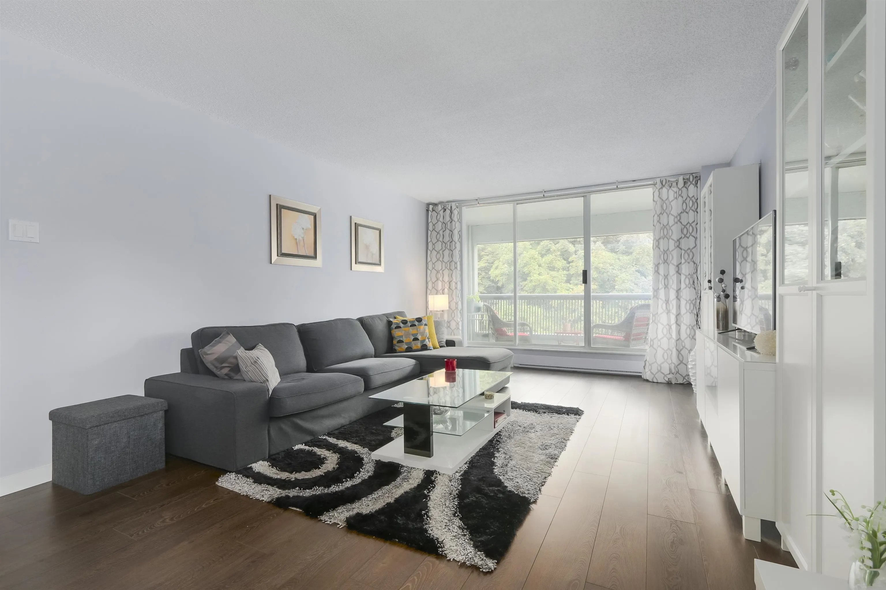 550 Eighth Street #402