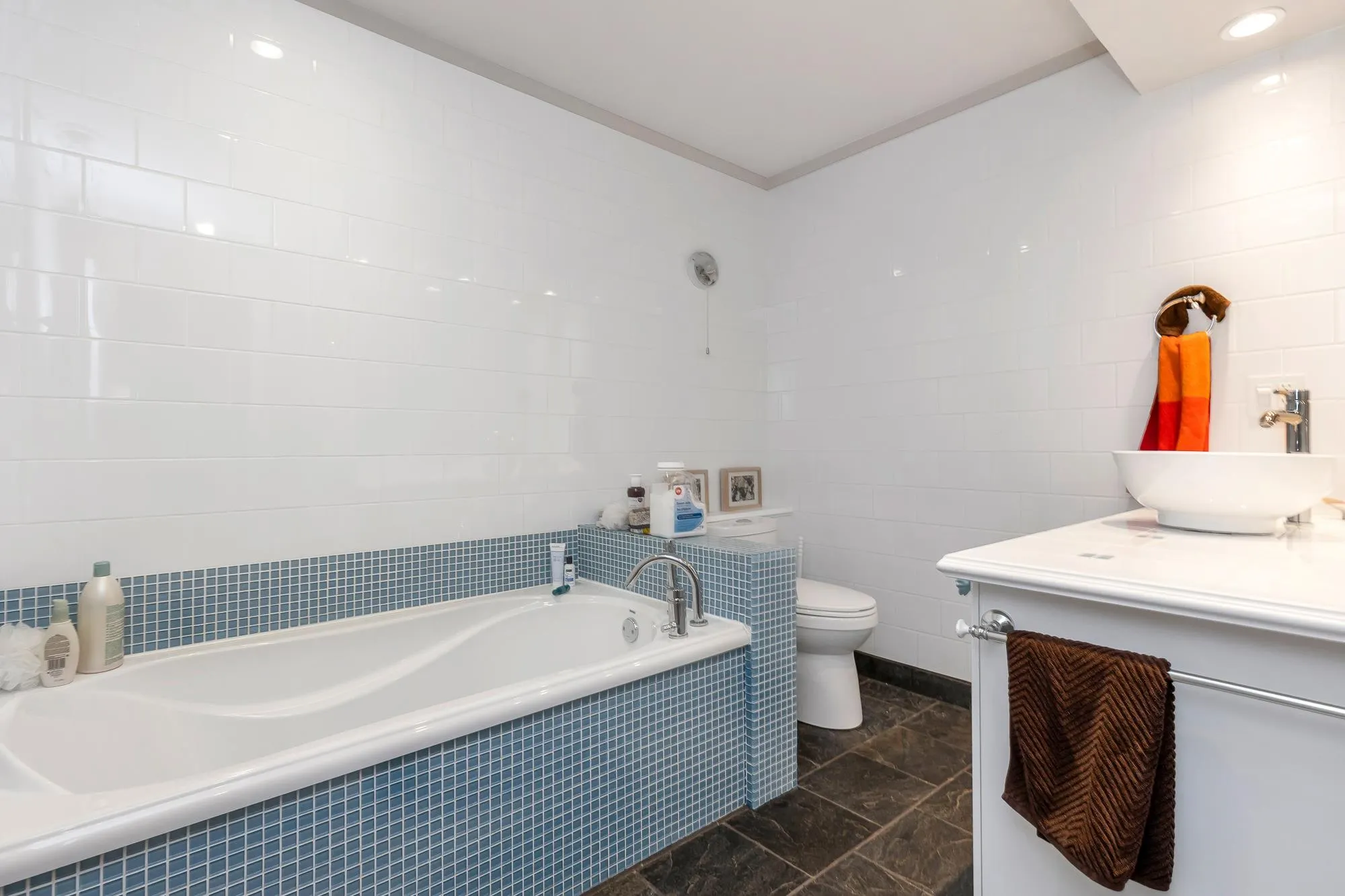 34250 Hazelwood Avenue #22