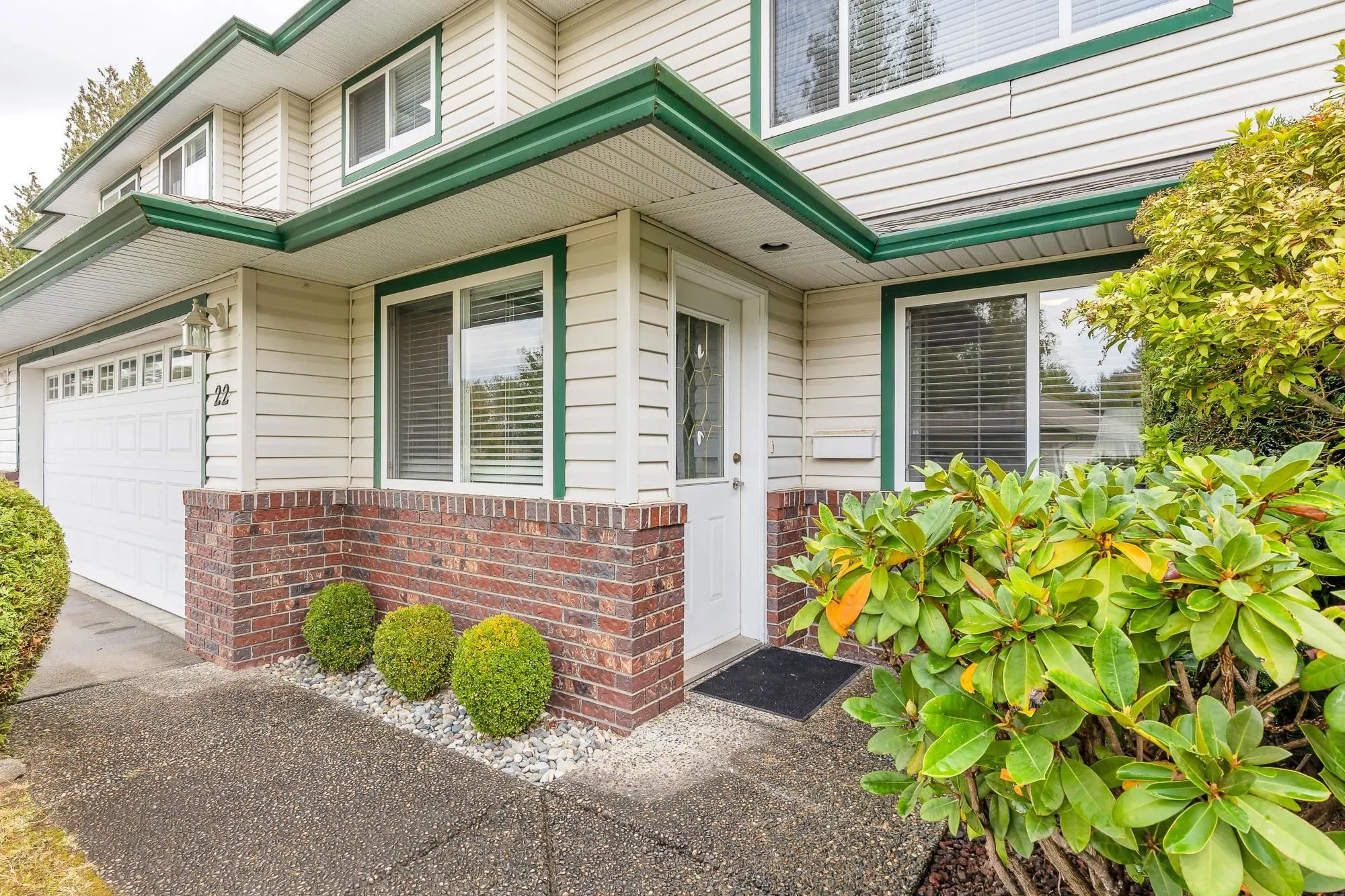 34250 Hazelwood Avenue #22