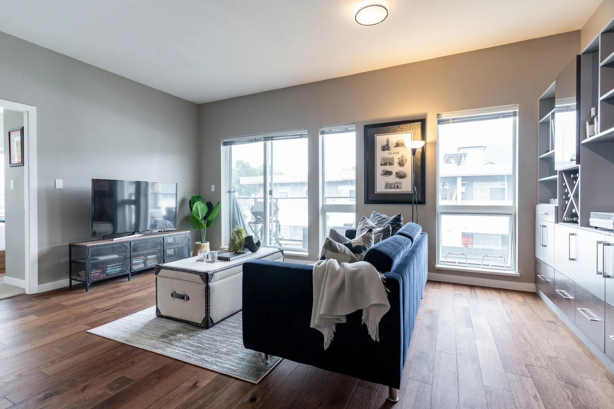 317 Bewicke Avenue #413