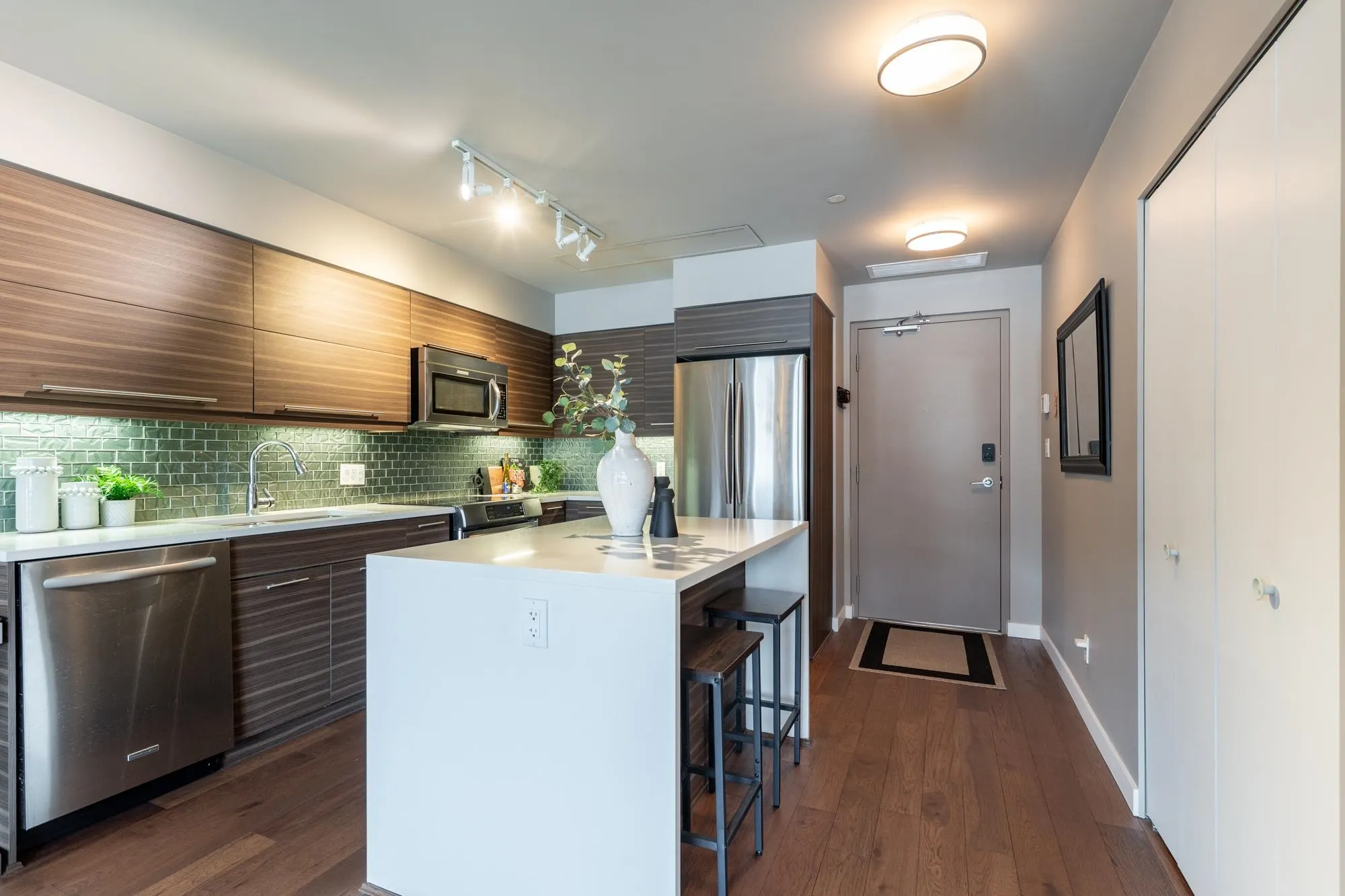 317 Bewicke Avenue #413