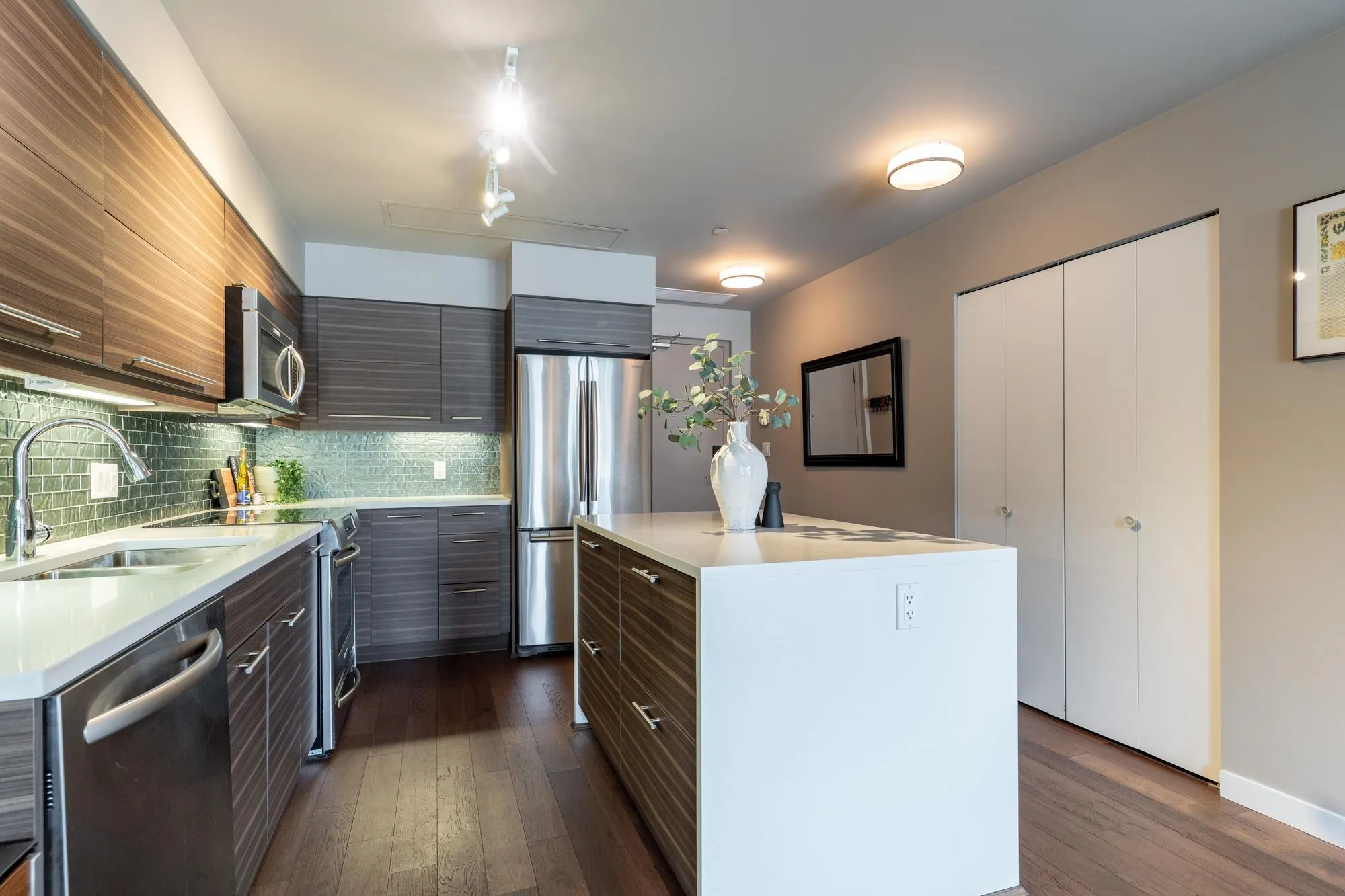 317 Bewicke Avenue #413
